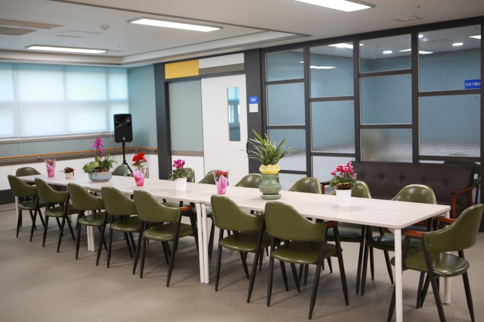 느티나무요양원 이미지 8