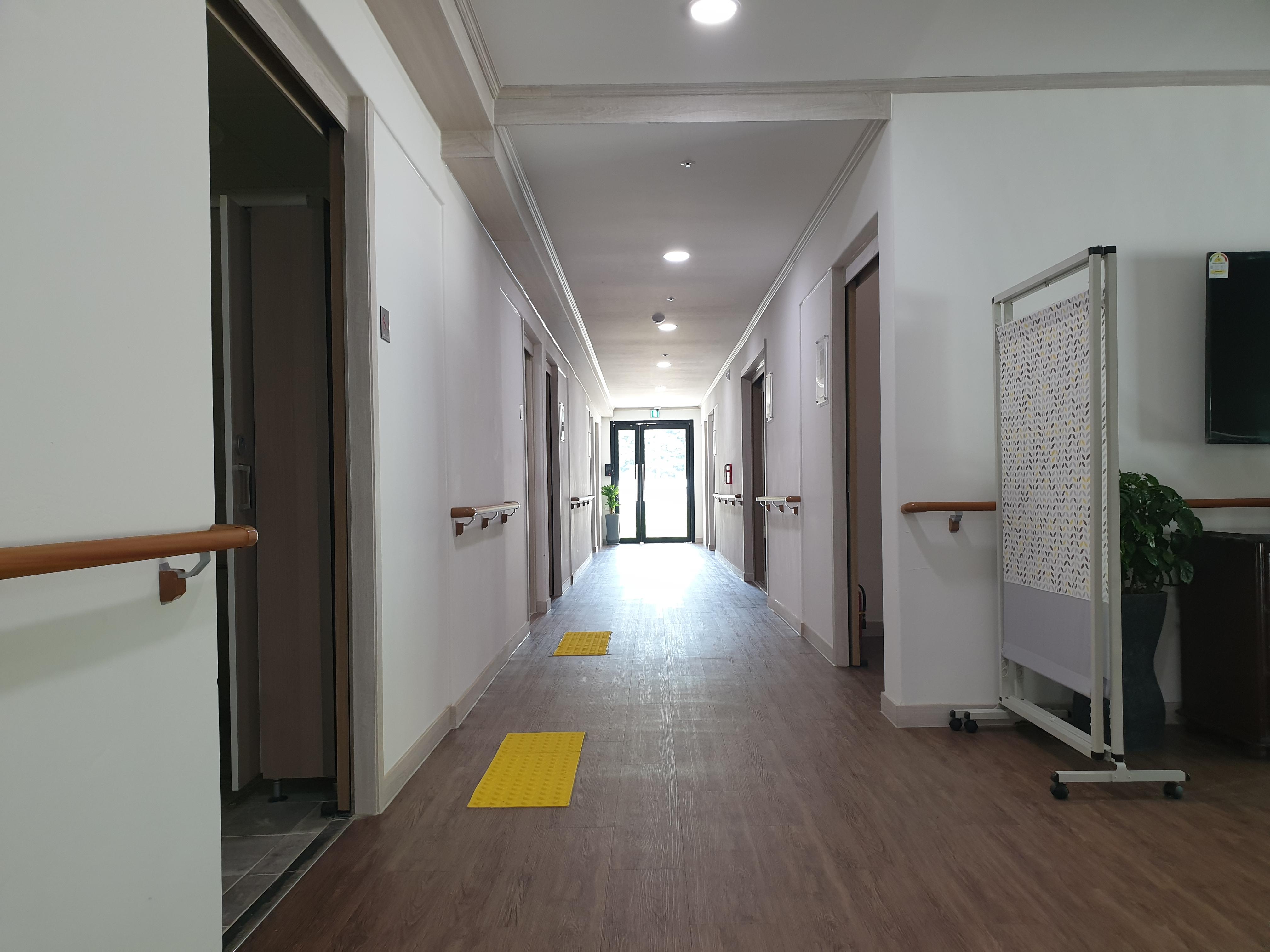 본정노인요양원 이미지 8