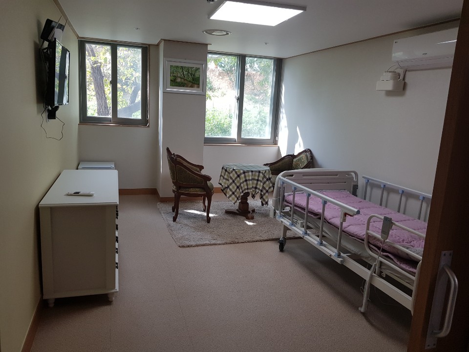 꽃마루요양원 이미지 14