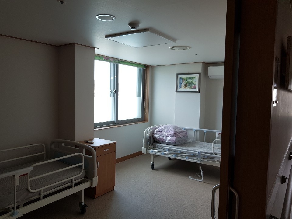 꽃마루요양원 이미지 9