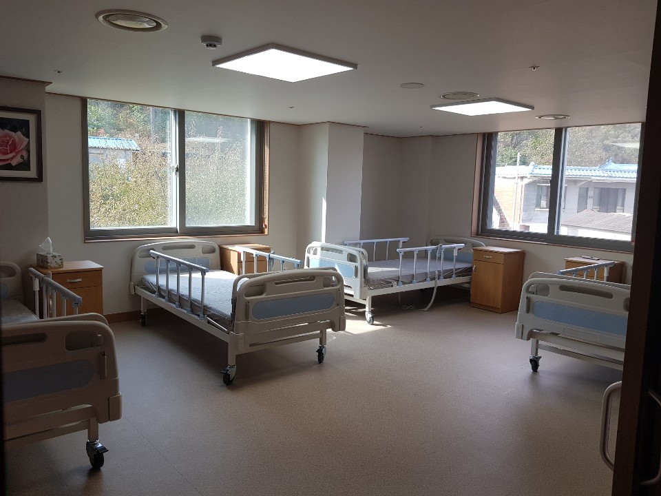 꽃마루요양원 이미지 15