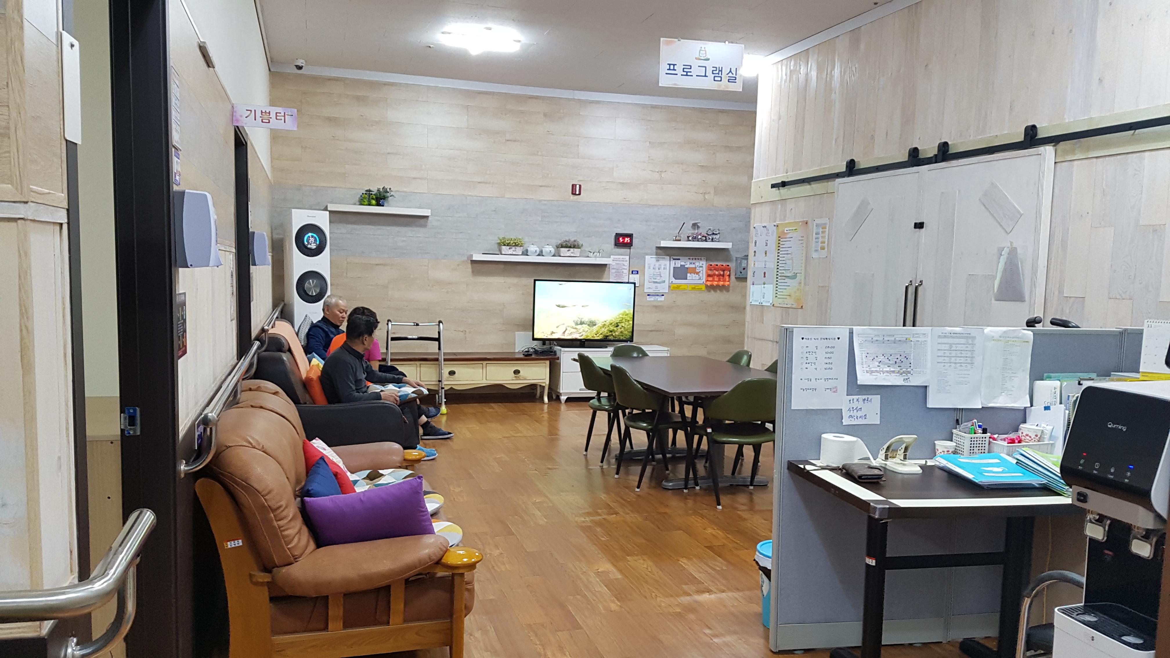 새늘청주요양원 이미지 22