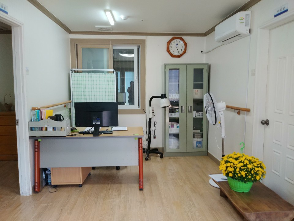 어부바노인복지센터 이미지 2