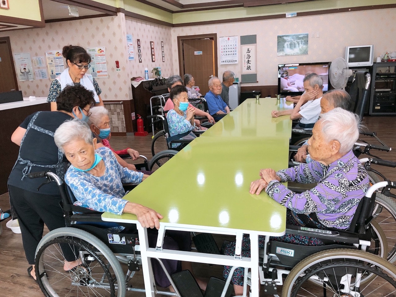 푸른초장요양원2 이미지 4