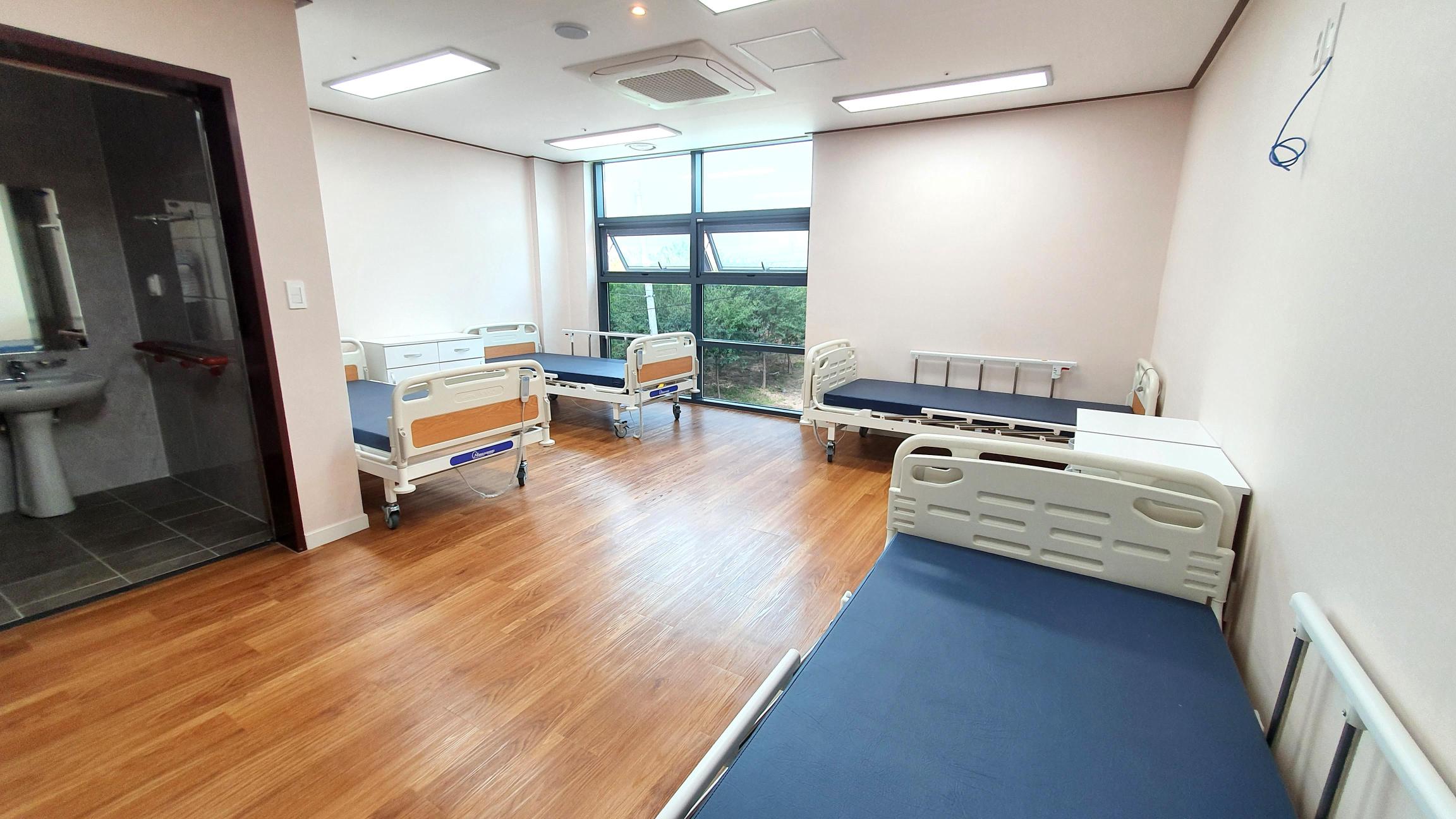 동산실버요양원 이미지 2