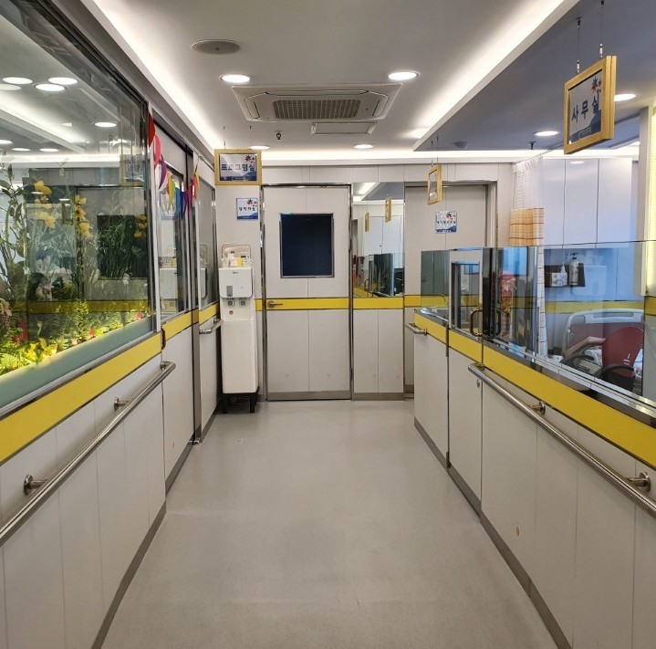 행복한중앙요양원 이미지 5