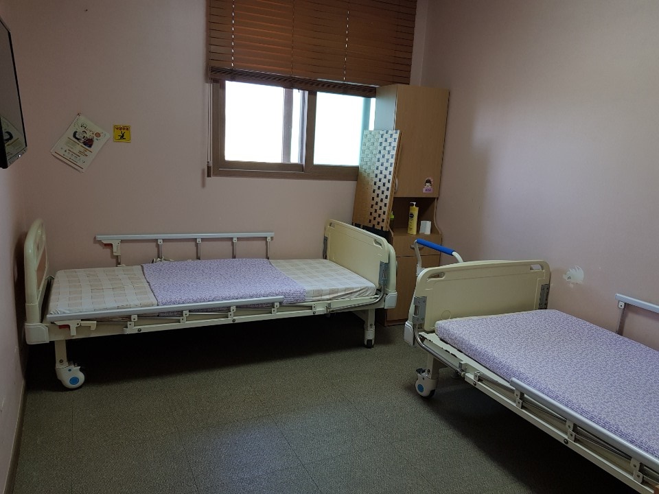 봄날요양원 이미지 7