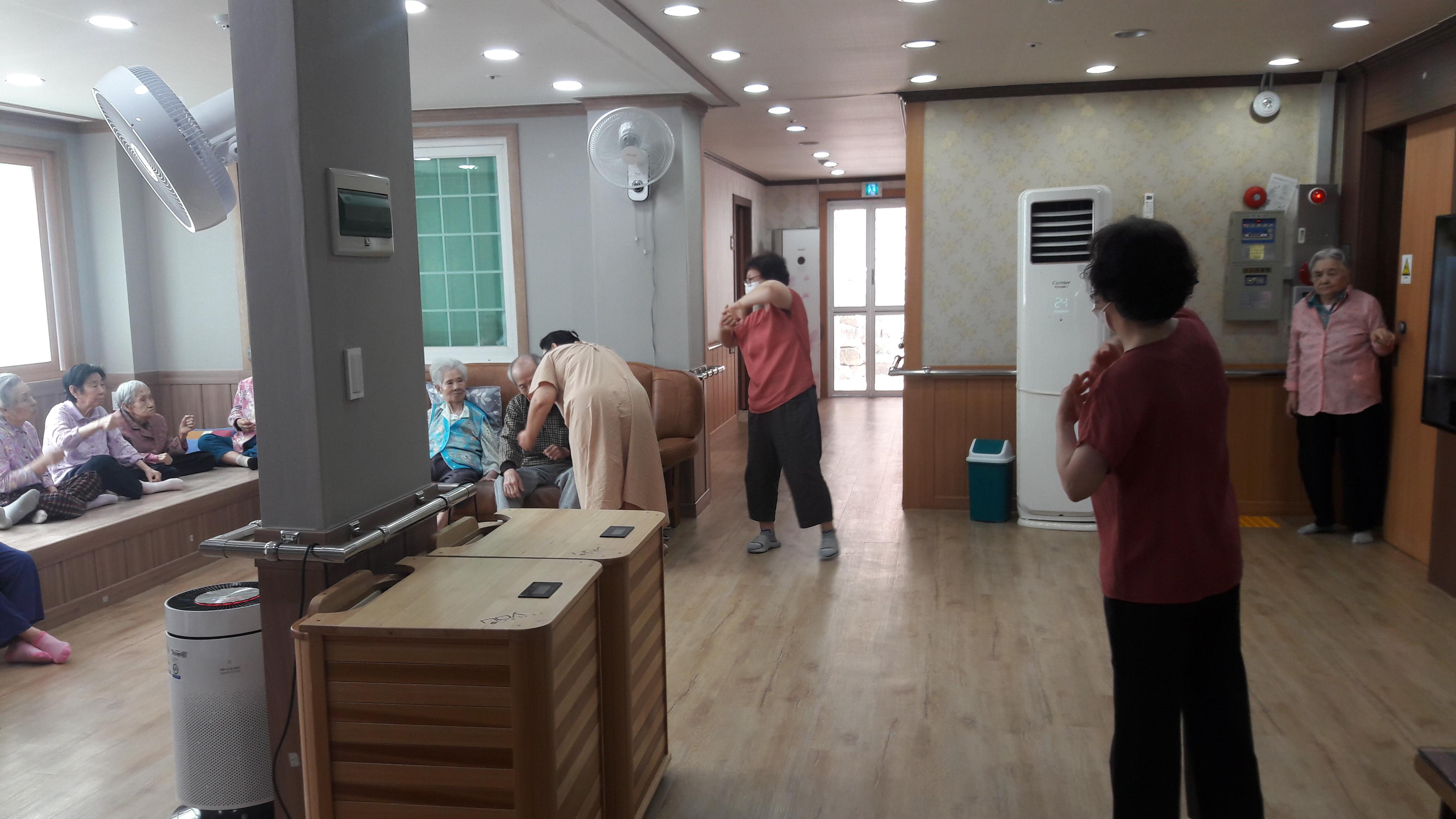 우리집노인요양공동생활가정