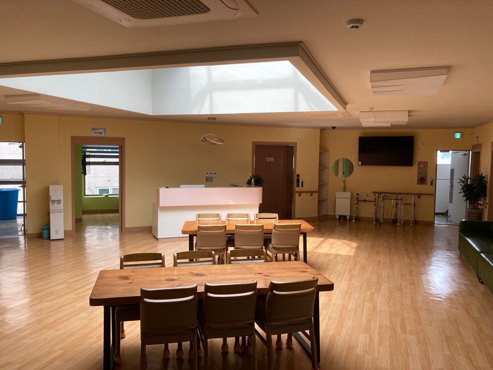 늘사랑실버홈 이미지 5