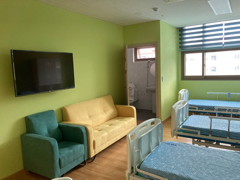 늘사랑실버홈 이미지 4