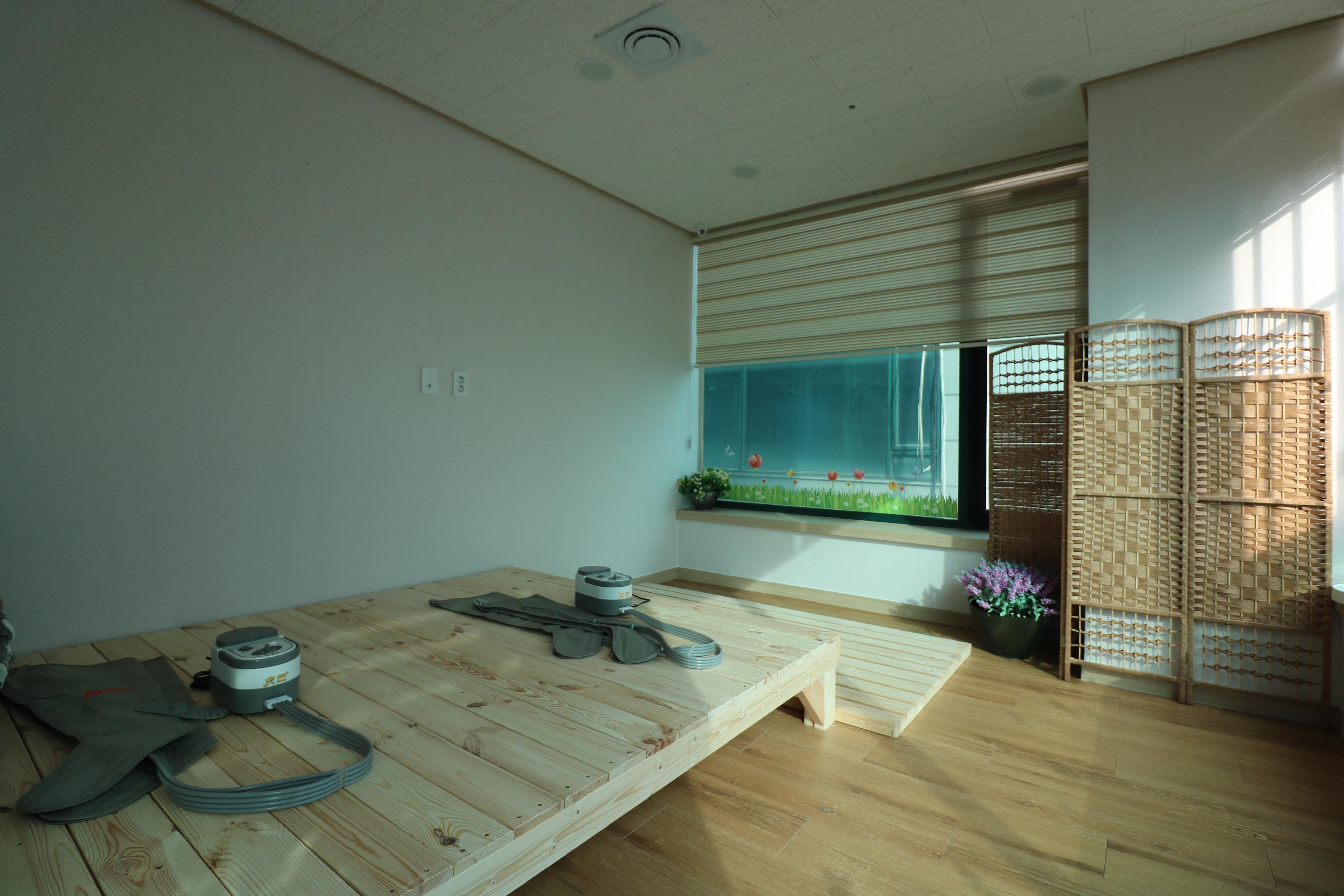 웃음꽃피는마을 요양원 이미지 7