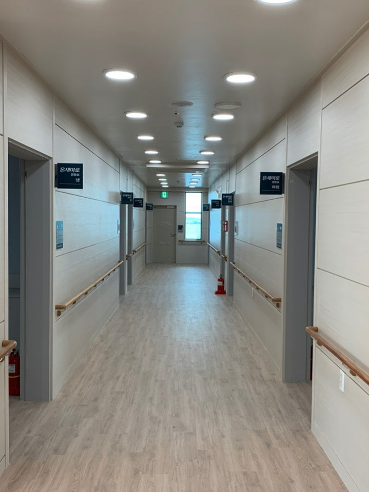 행복한실버타운 이미지 6