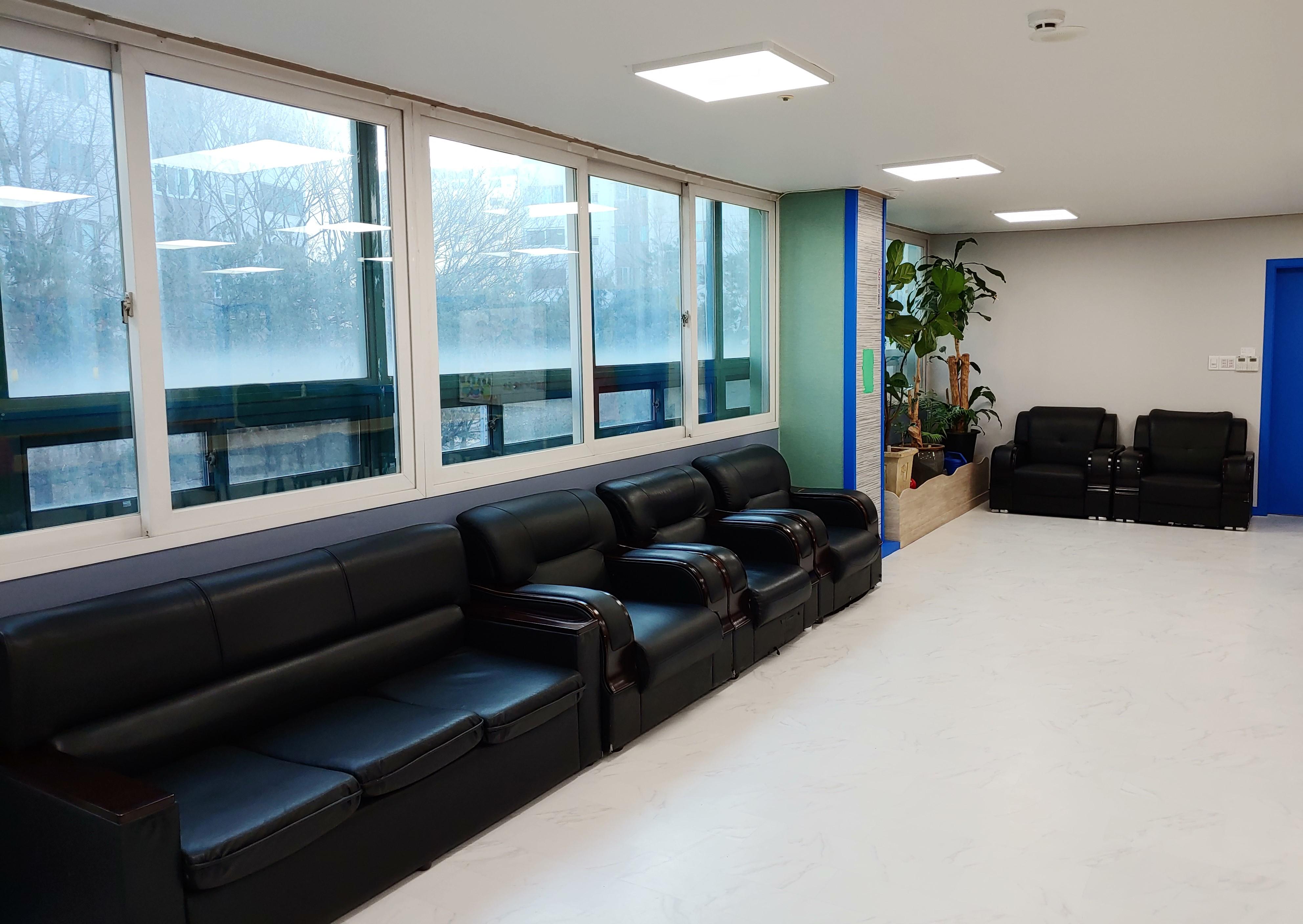 중산요양원 이미지 3