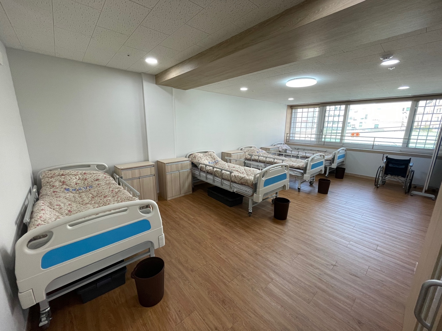 봄날요양원 이미지 9