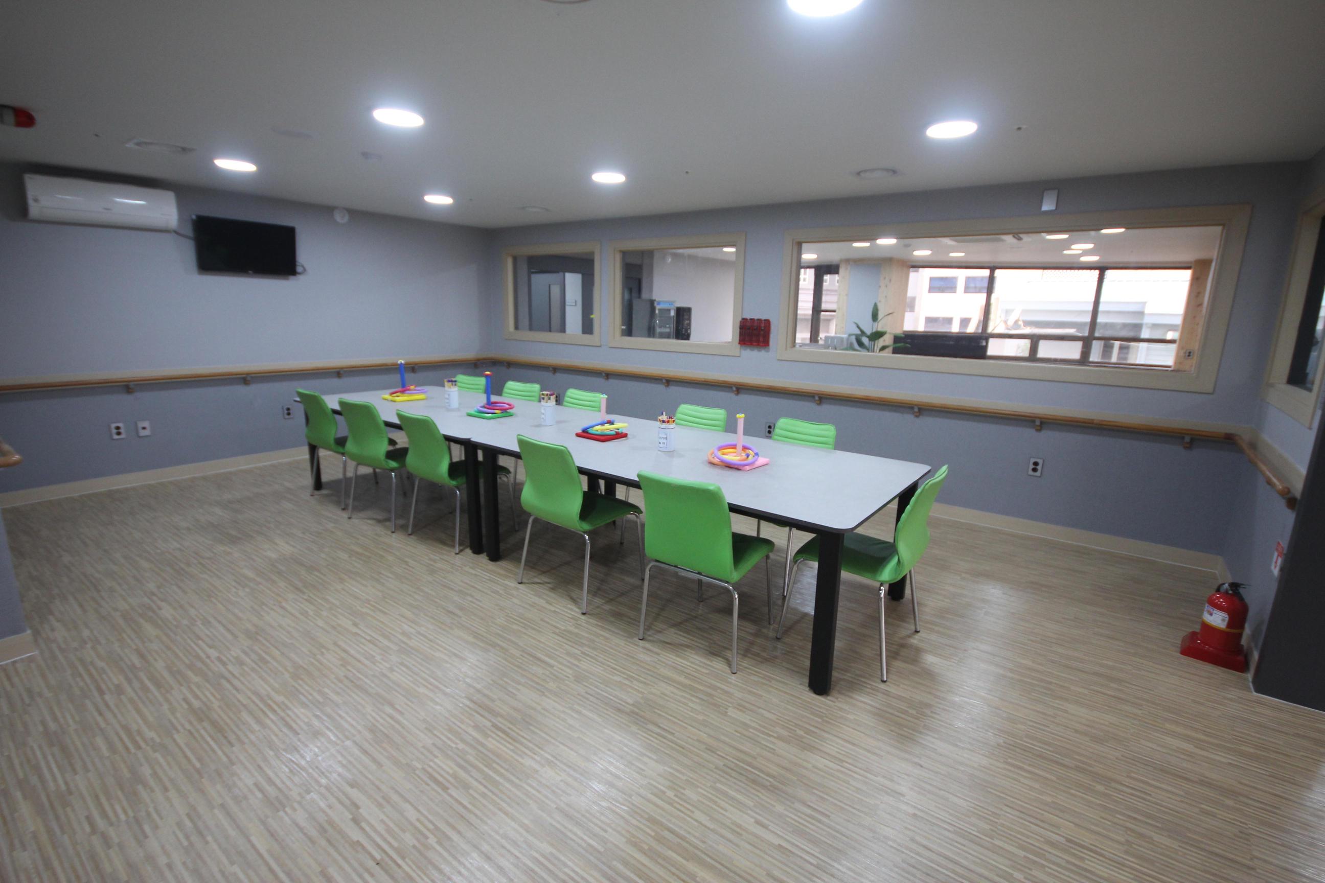 중부플래티늄요양원 이미지 8