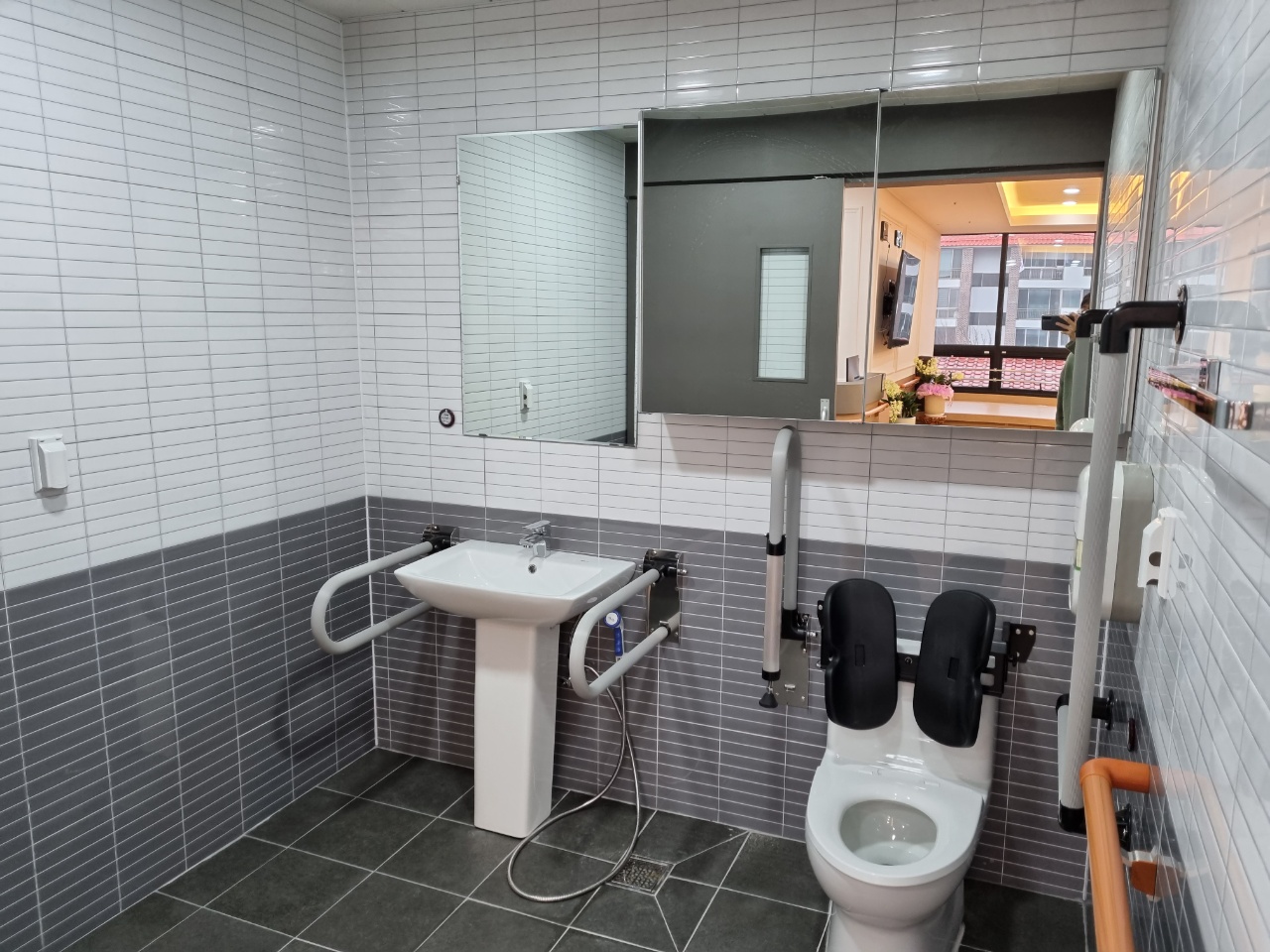 스마일요양원 이미지 8