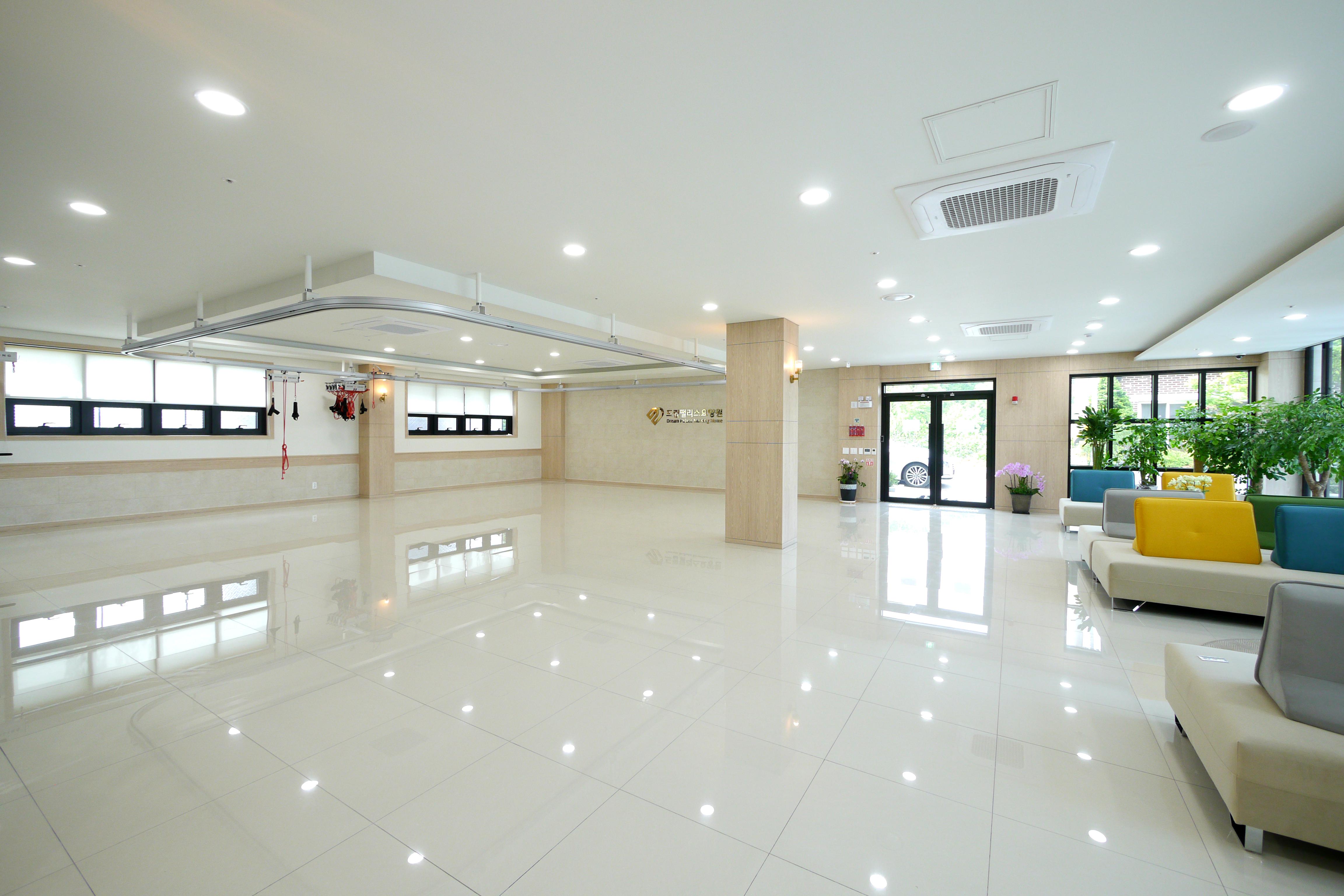 드림팰리스 요양원 이미지 2