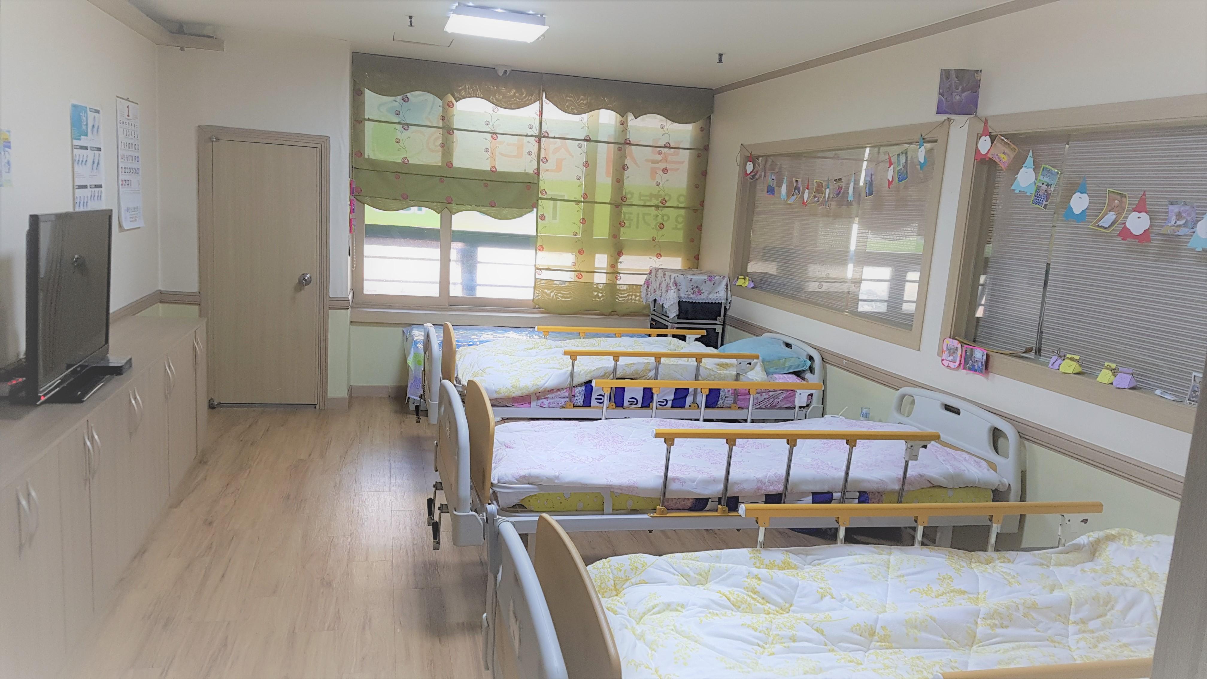 은빛요양원2 이미지 2