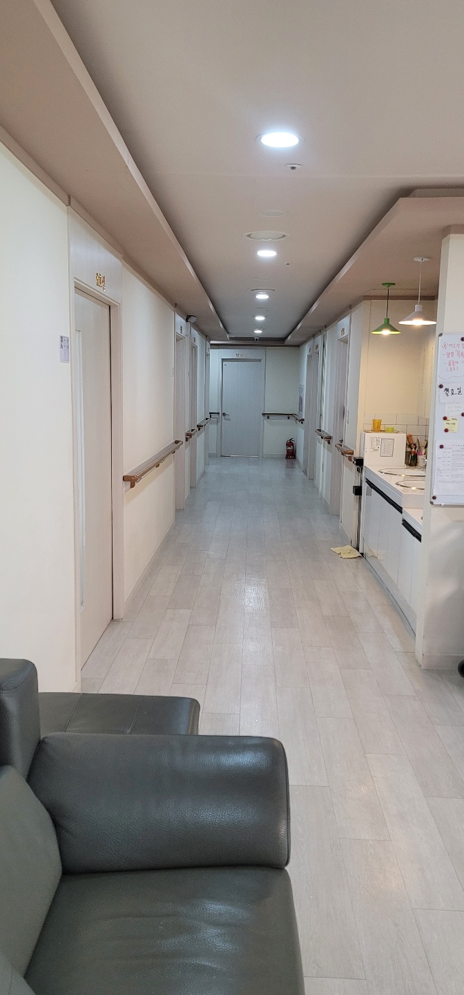 봄날요양원 이미지 4