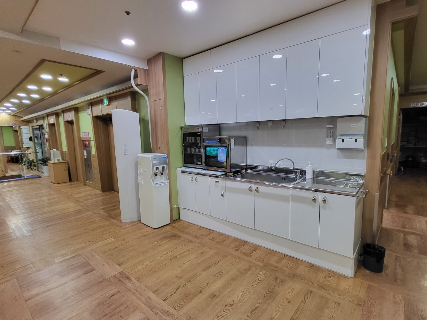 월드노인요양원 이미지 5