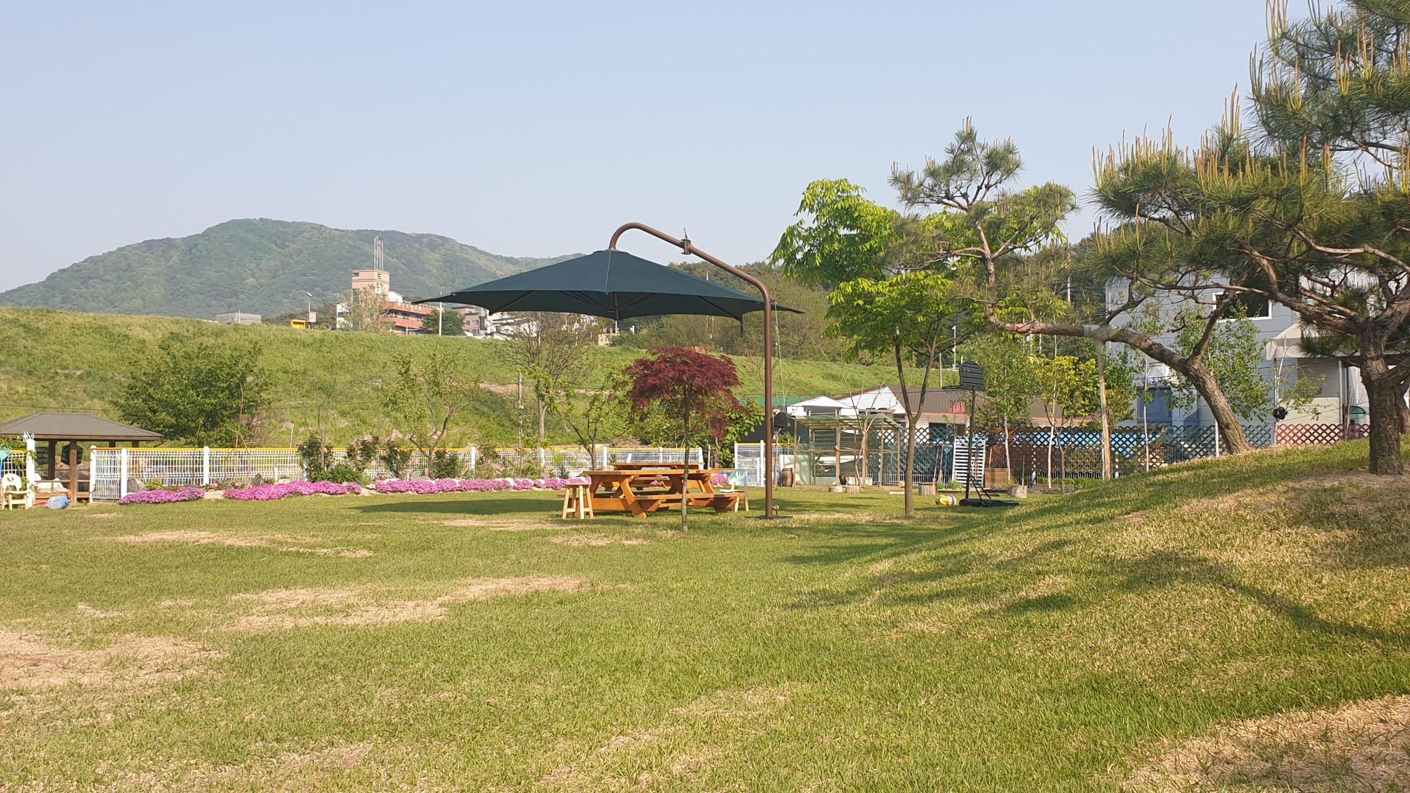 정원있는요양원 이미지 2