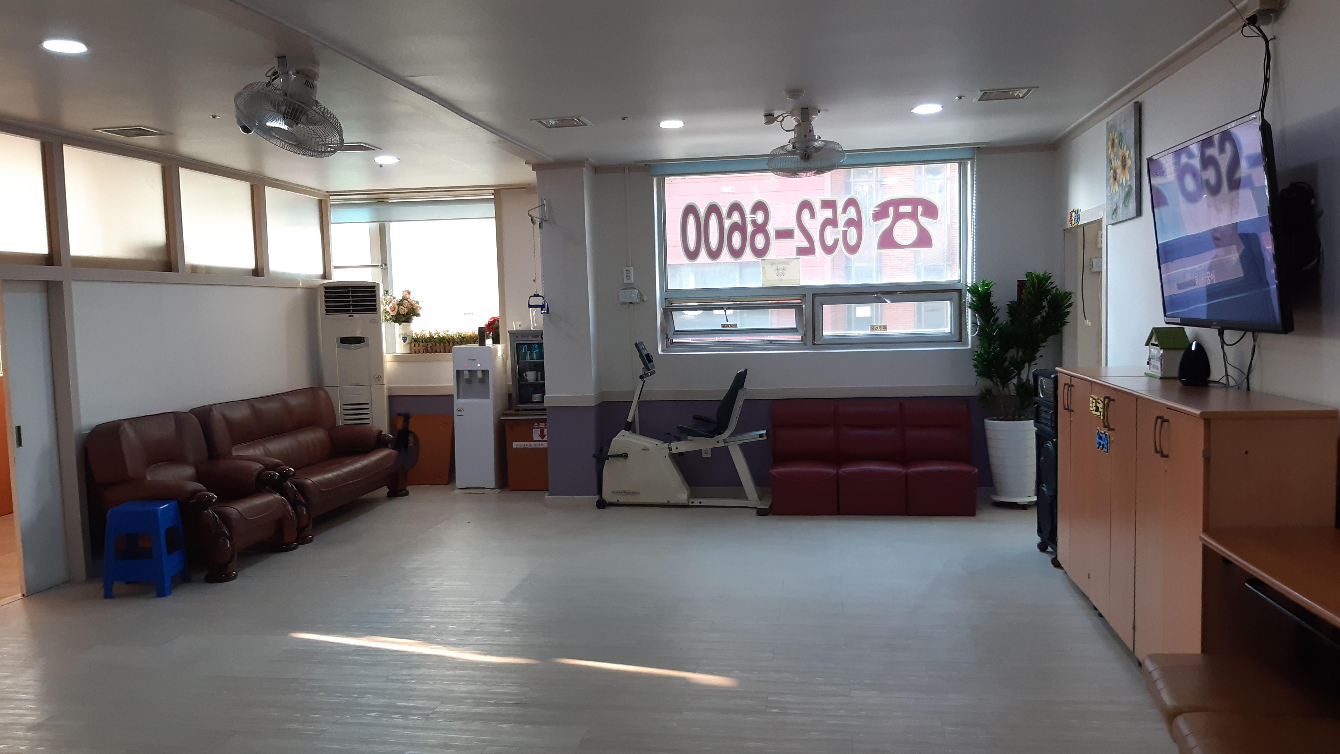 늘봄요양원 이미지 9