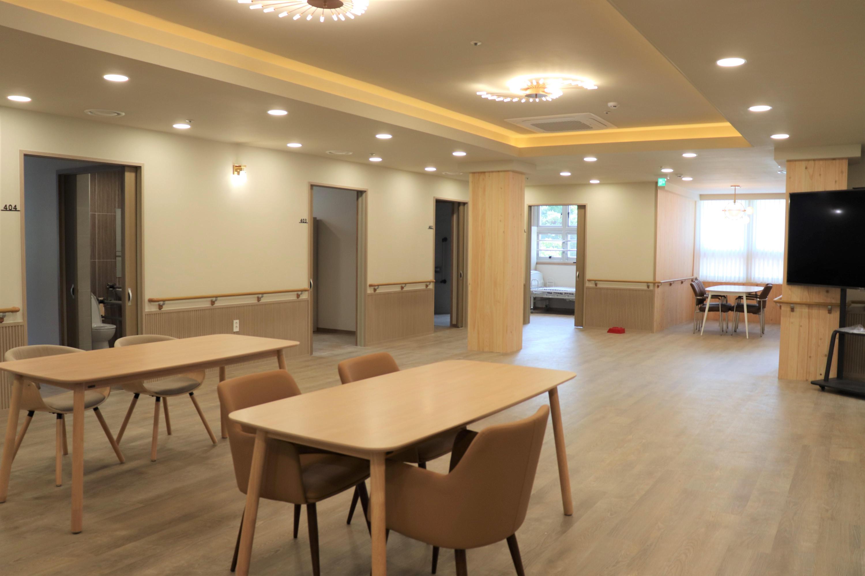 노인요양시설 참사랑숲속실버타운 이미지 4