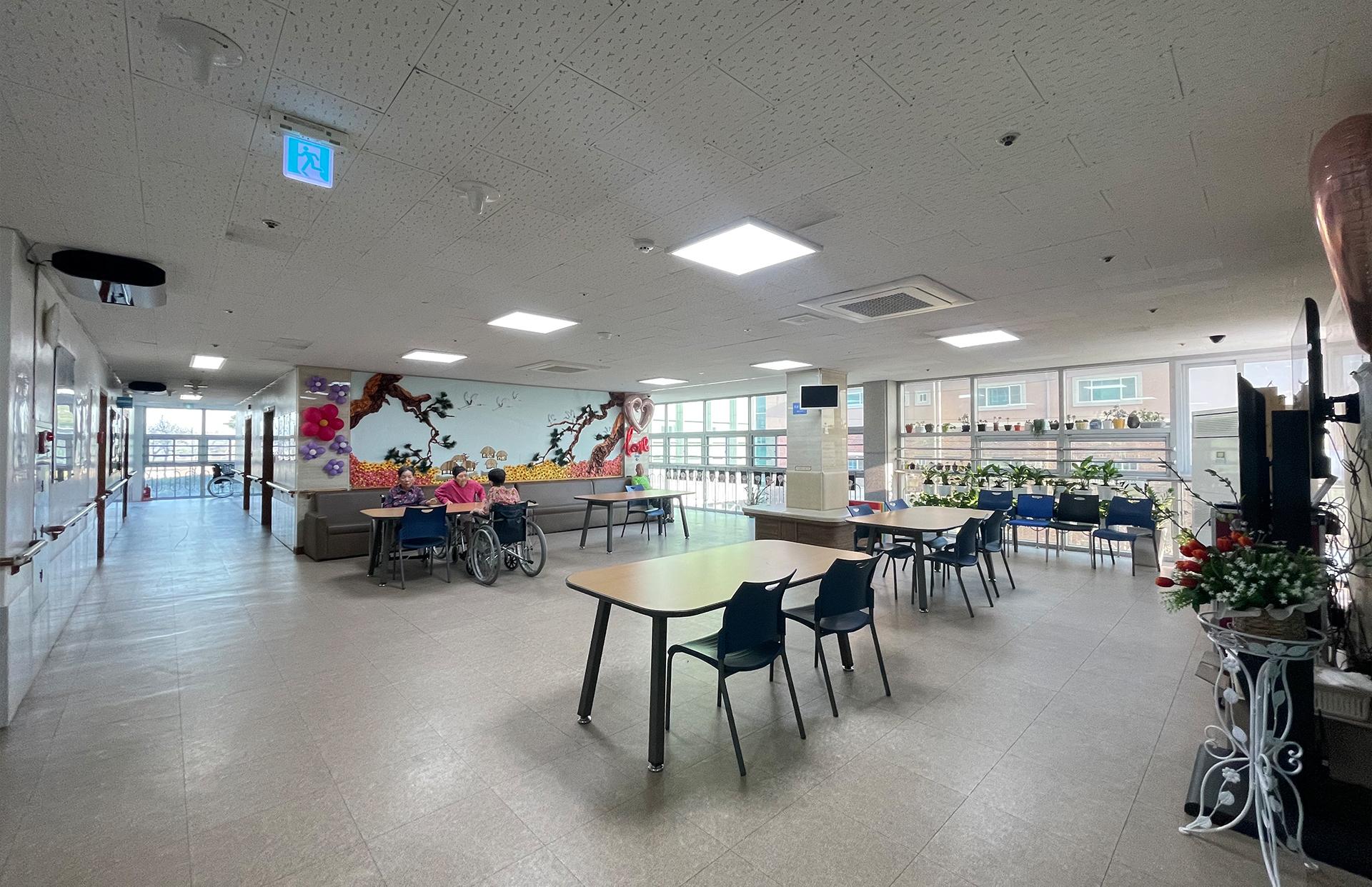 서청주노인요양원 이미지 5