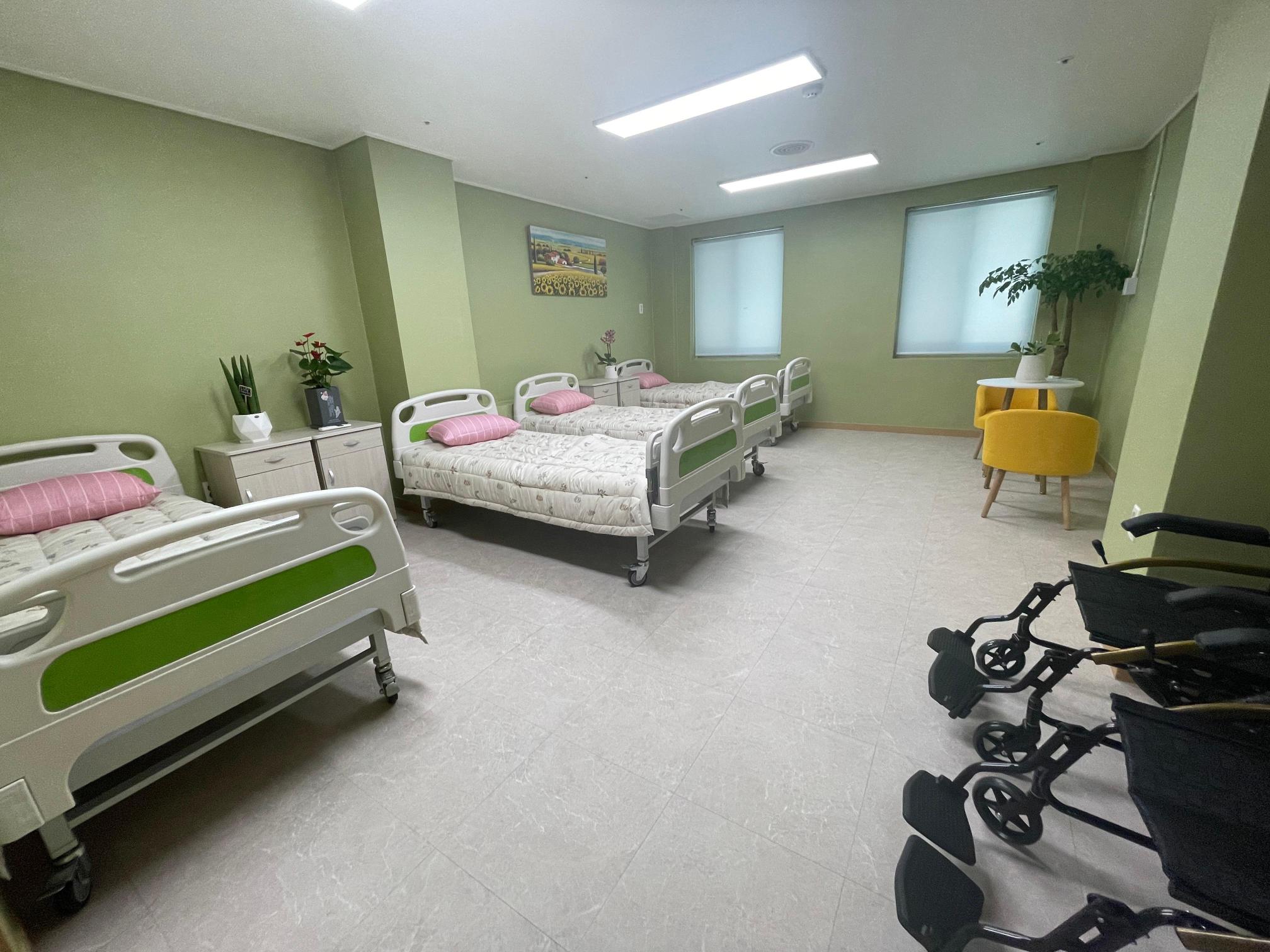 사랑하는 노인전문 요양원 이미지 5