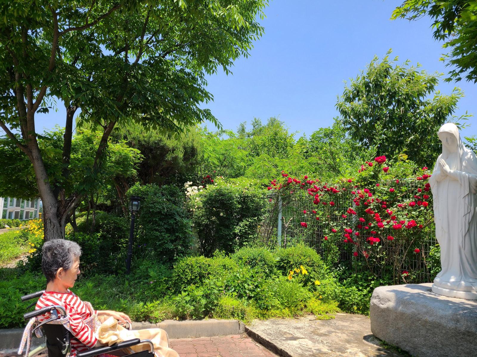 천상의집 이미지 2