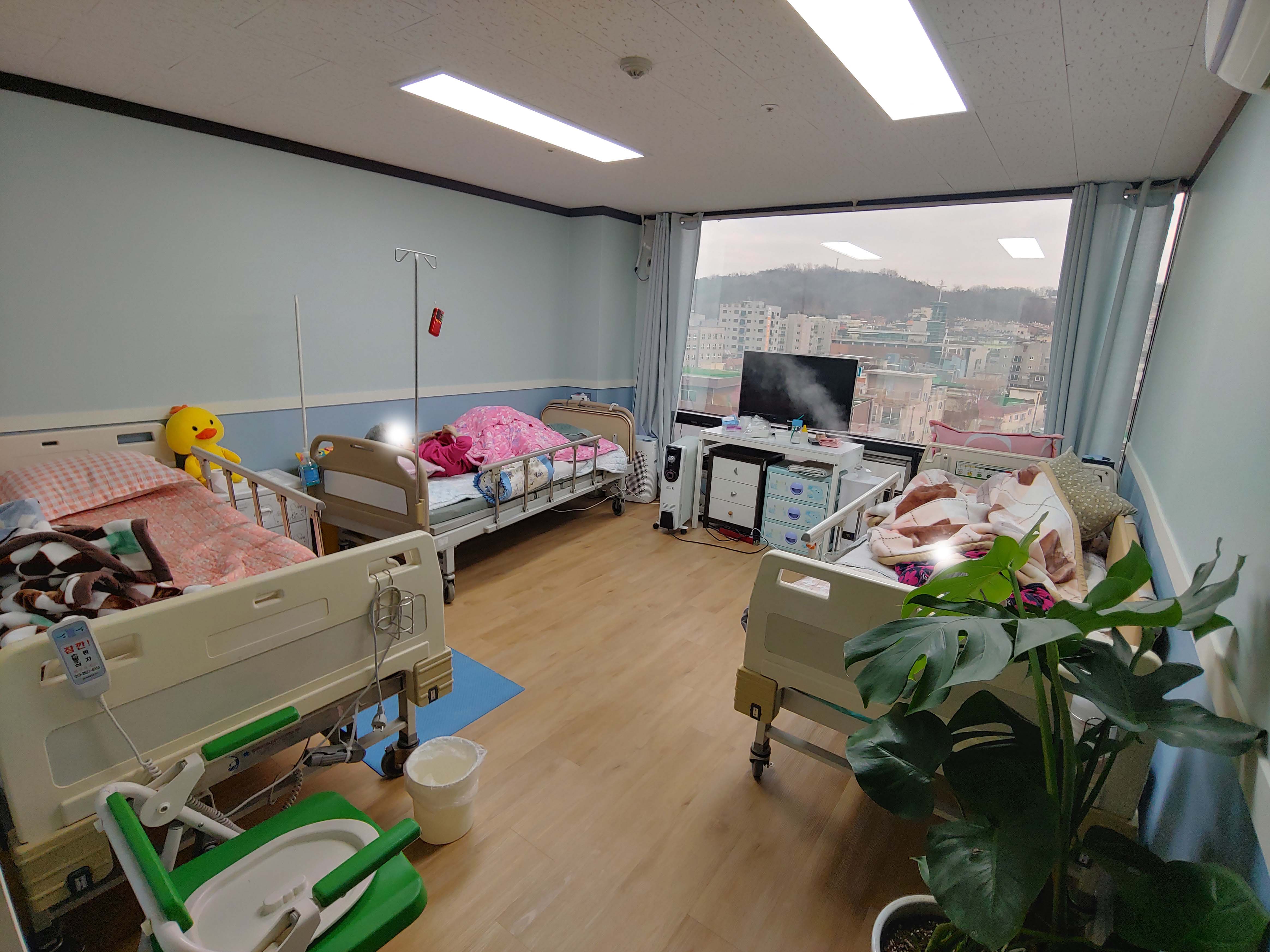 맑은요양원 이미지 3