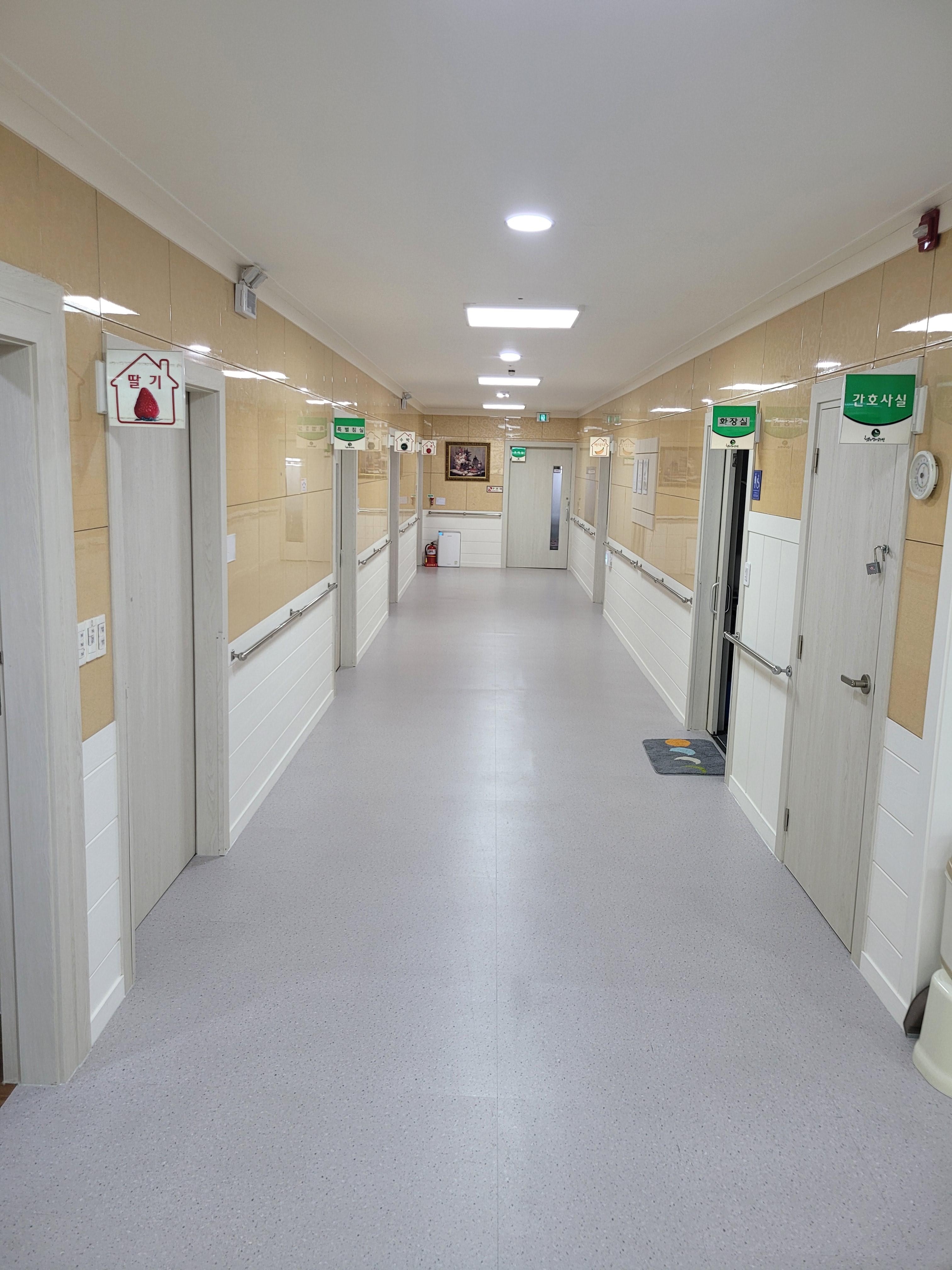 행복한백세요양원 이미지 5