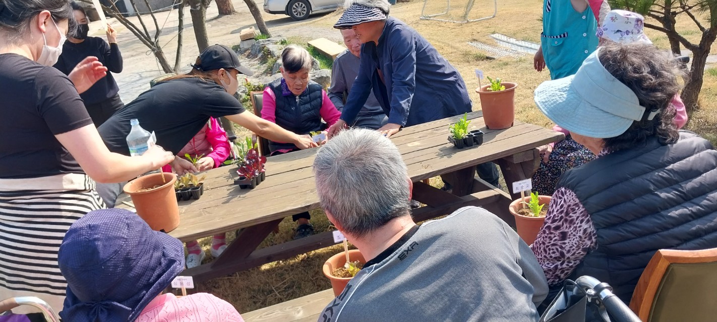 선돌노인요양원 이미지 3