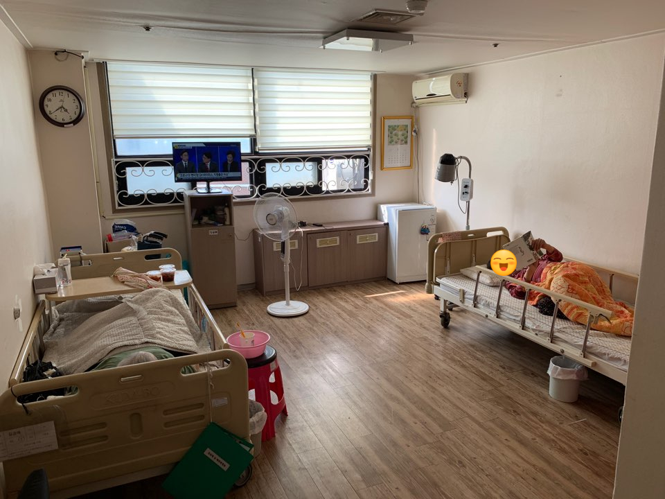 봄날서울요양원 이미지 2