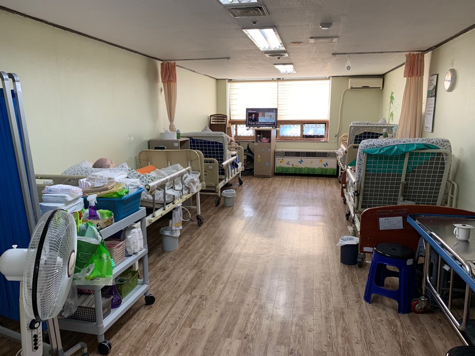 봄날서울요양원 이미지 6