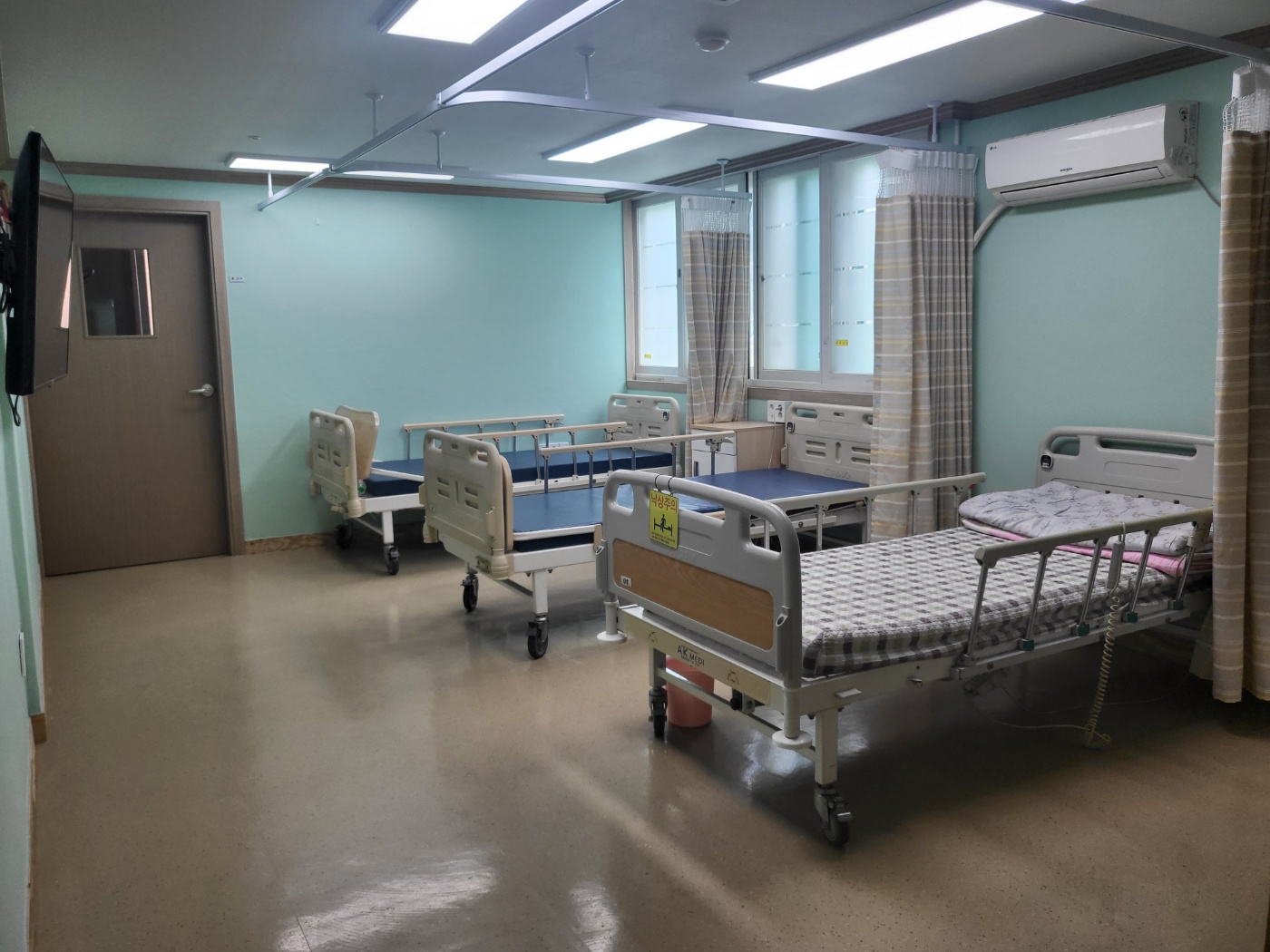 늘푸른요양원 이미지 8