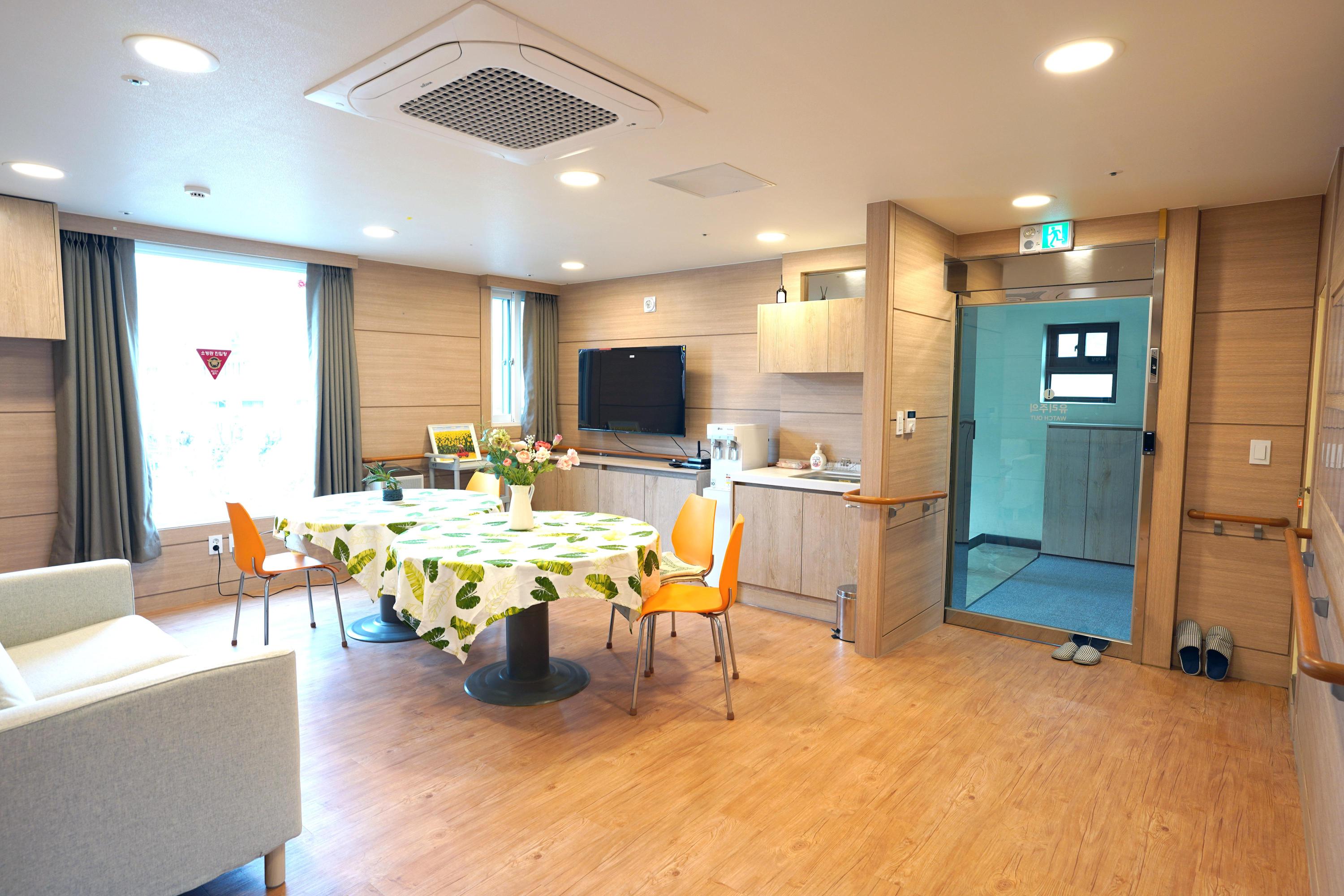 안암고운너싱홈 이미지 2