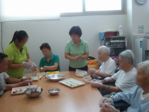 행복한실버홈 이미지 3