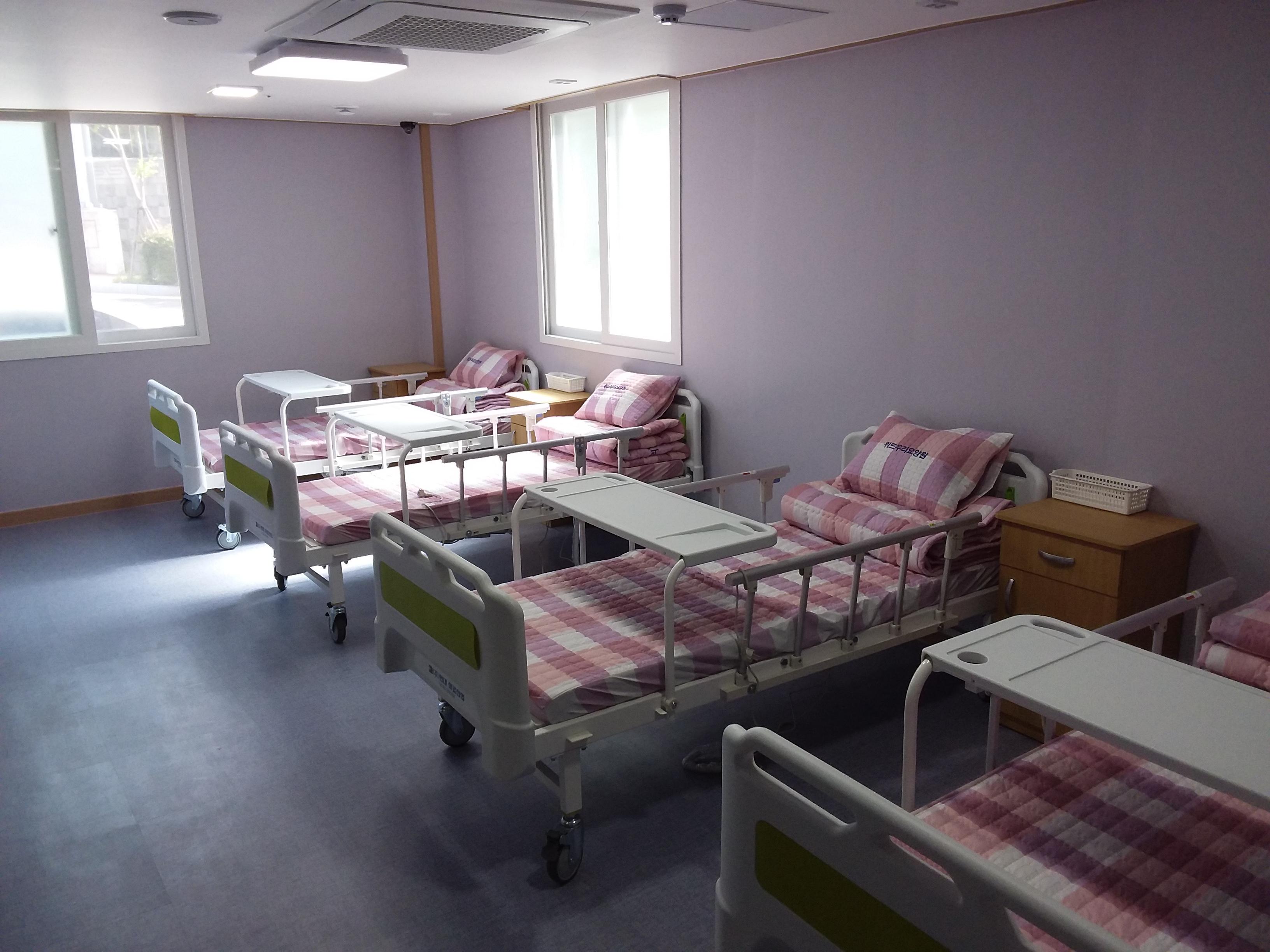 위드우리요양원 이미지 2