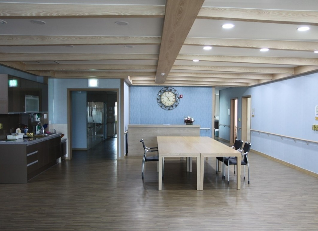 사랑마을요양원 이미지 6