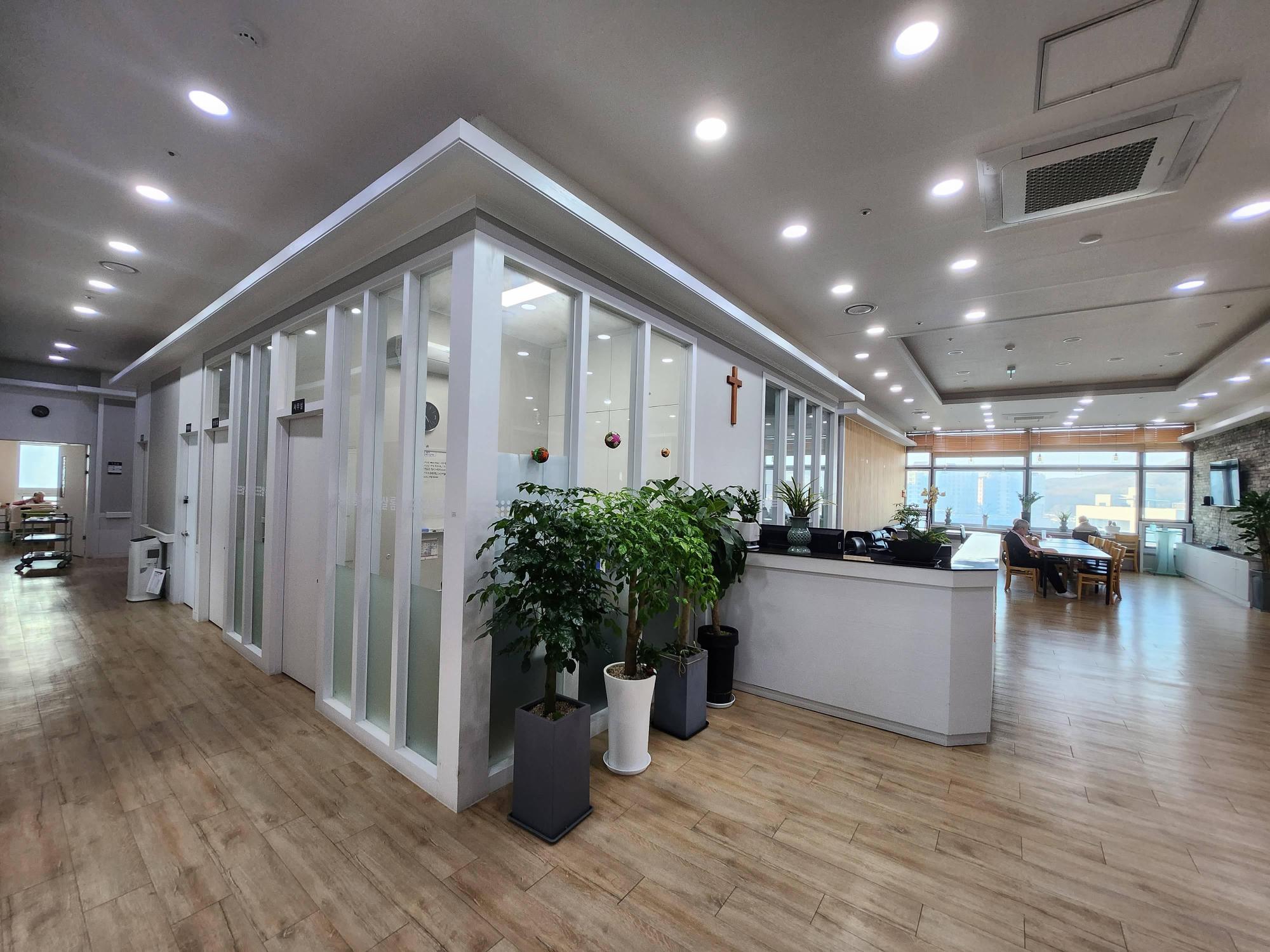 샬롬요양원 이미지 2