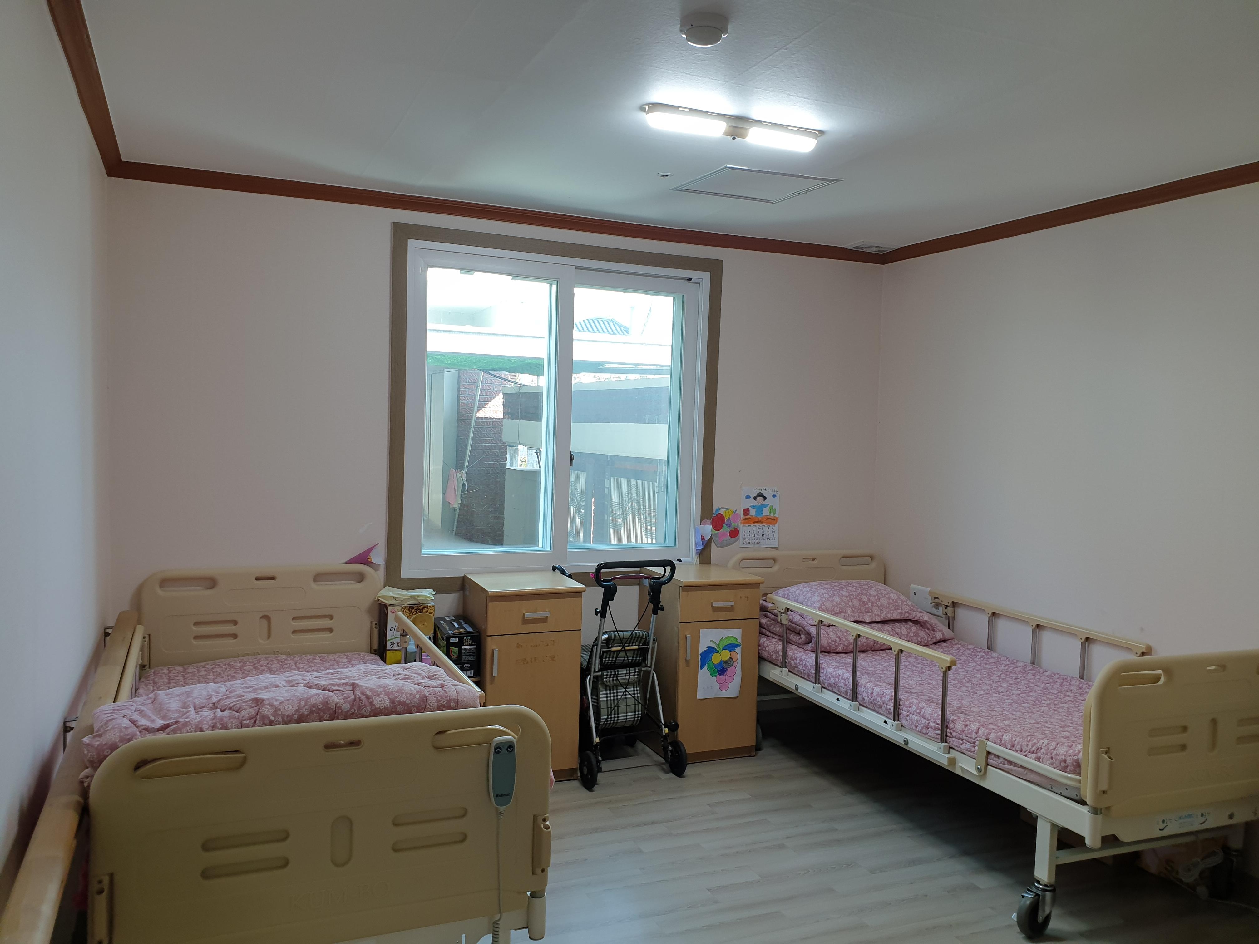 하늘손노인요양공동생활가정 이미지 7