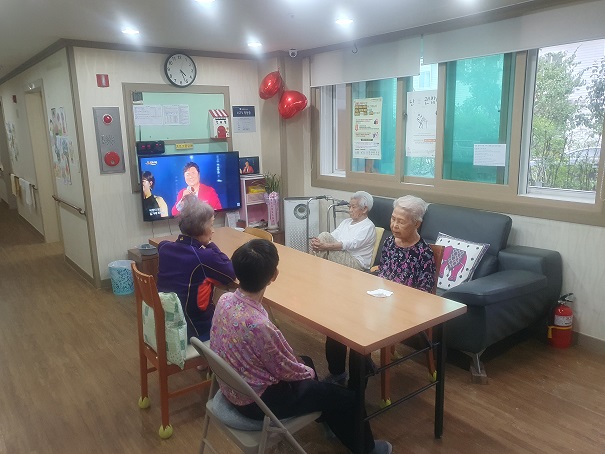 새남천노인요양공동생활가정 이미지 2