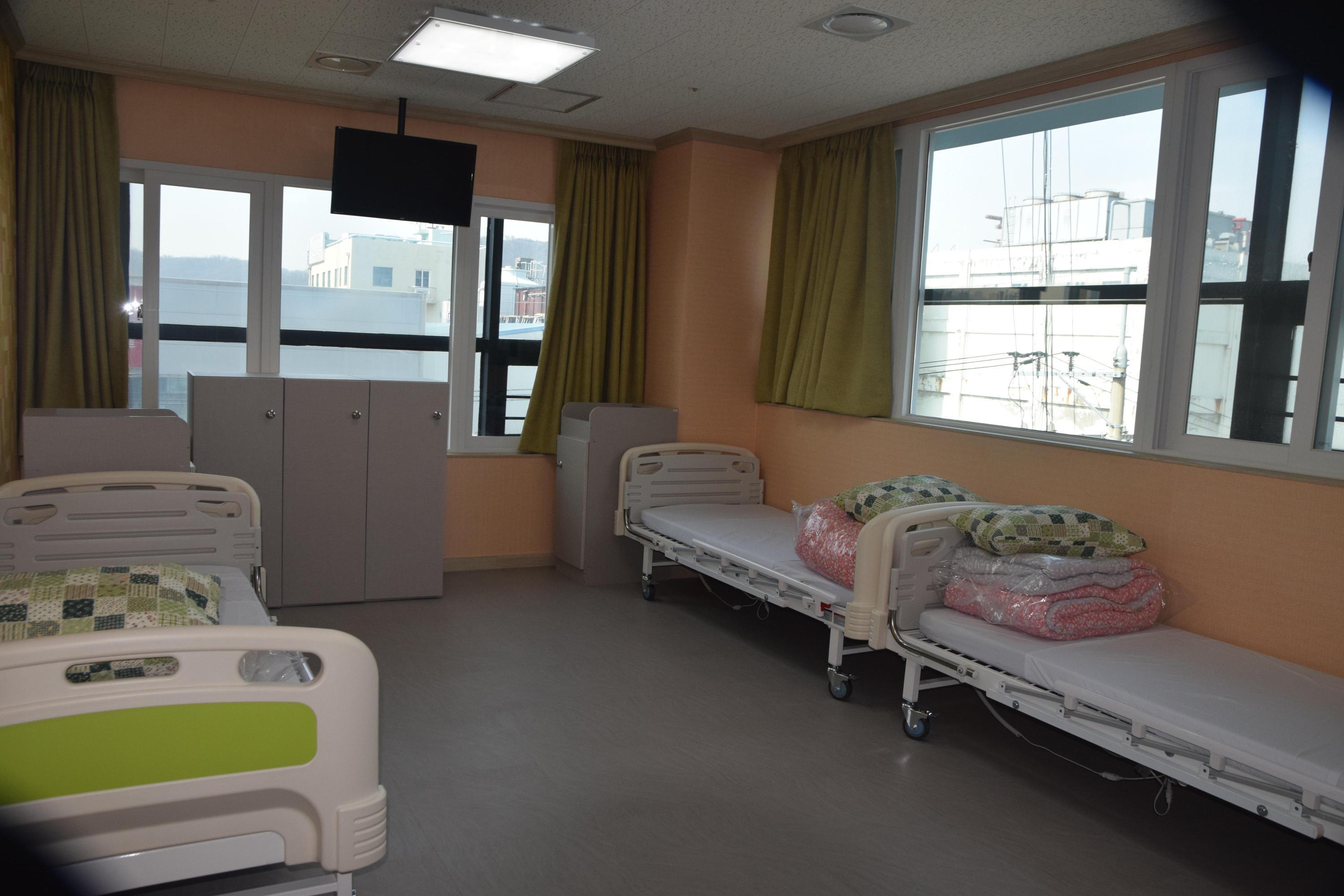 하선노인전문요양원 이미지 3