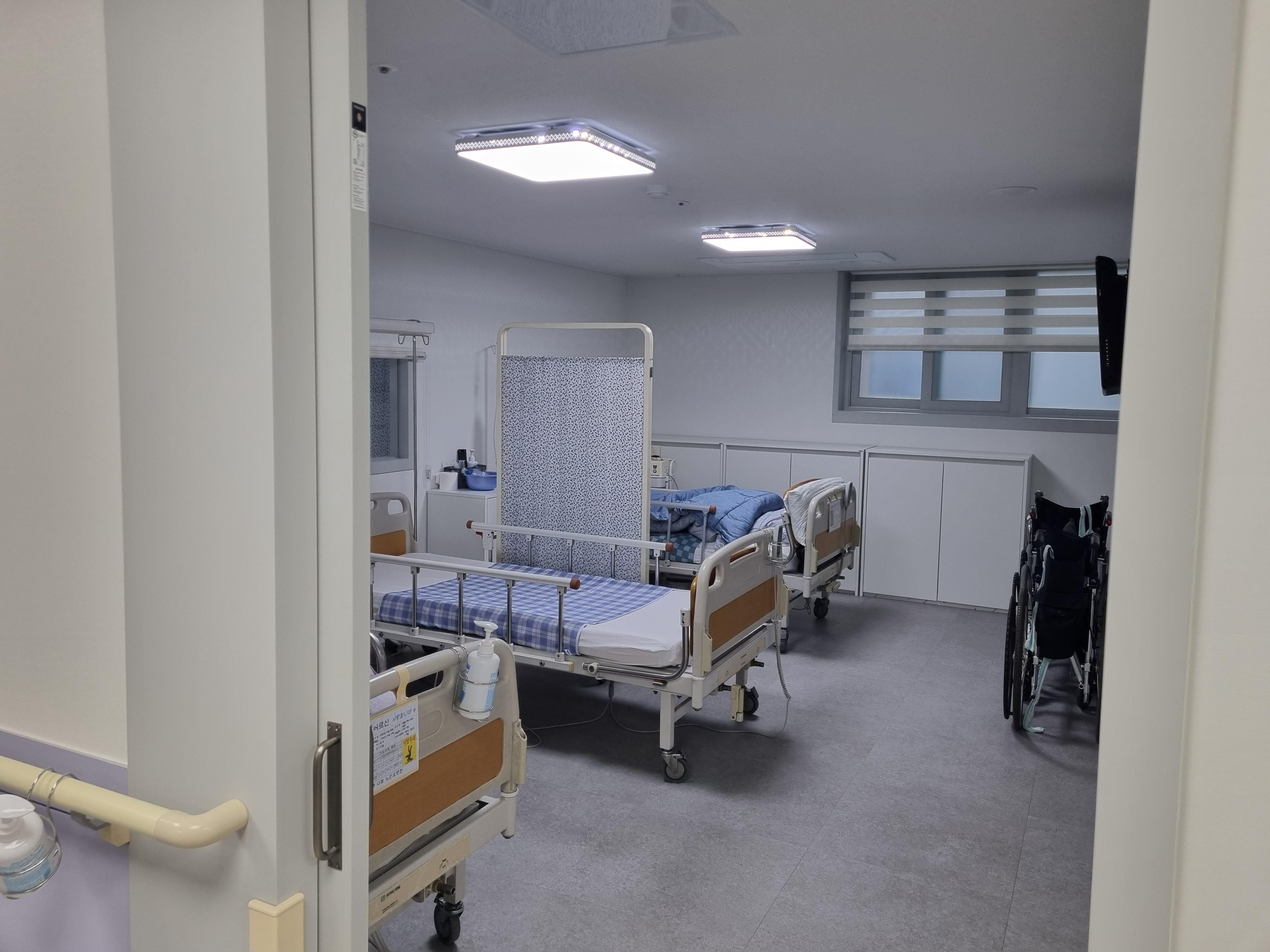 기쁨과나눔노인요양원 이미지 4