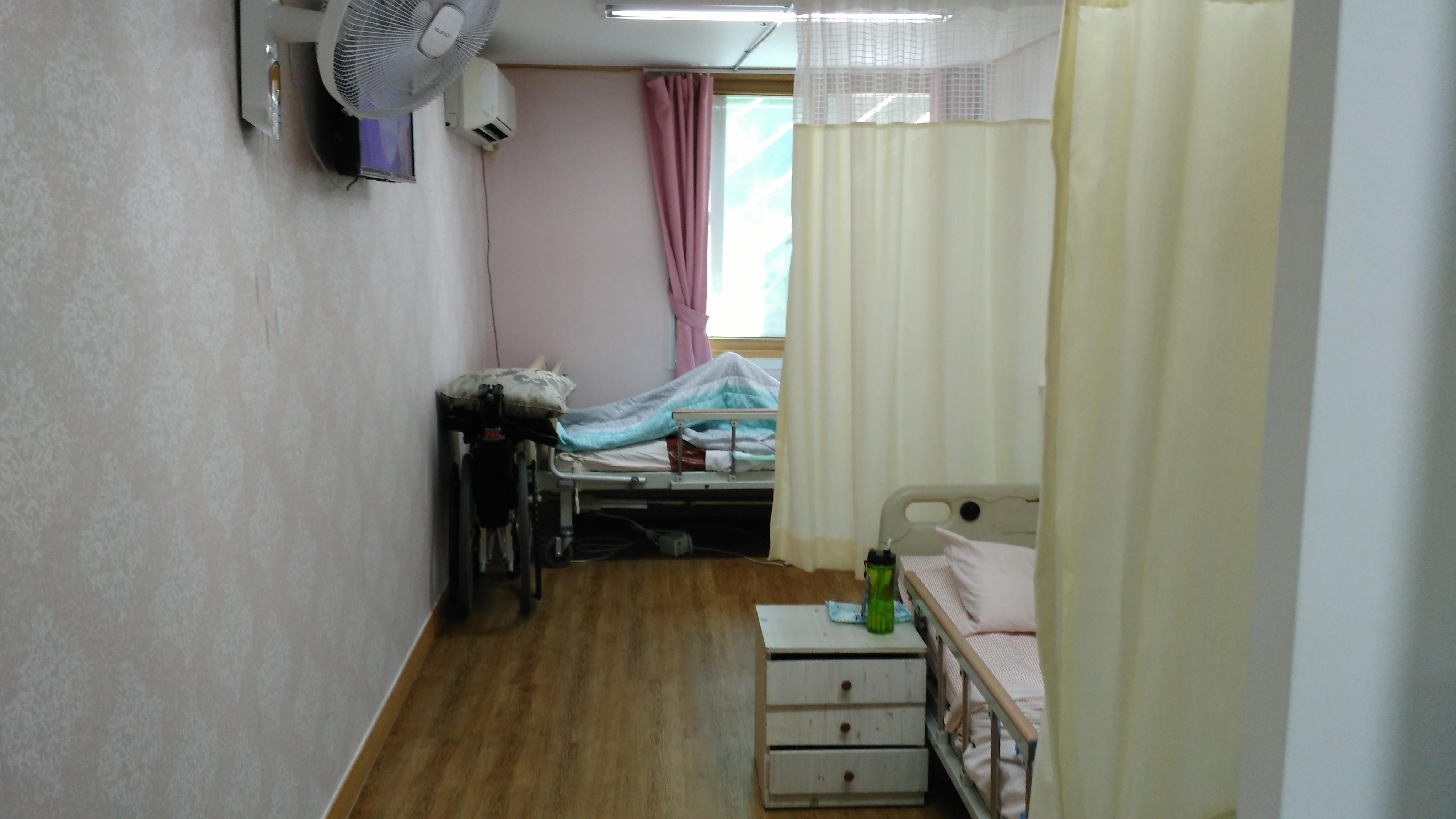 행복한노인요양원1 이미지 2