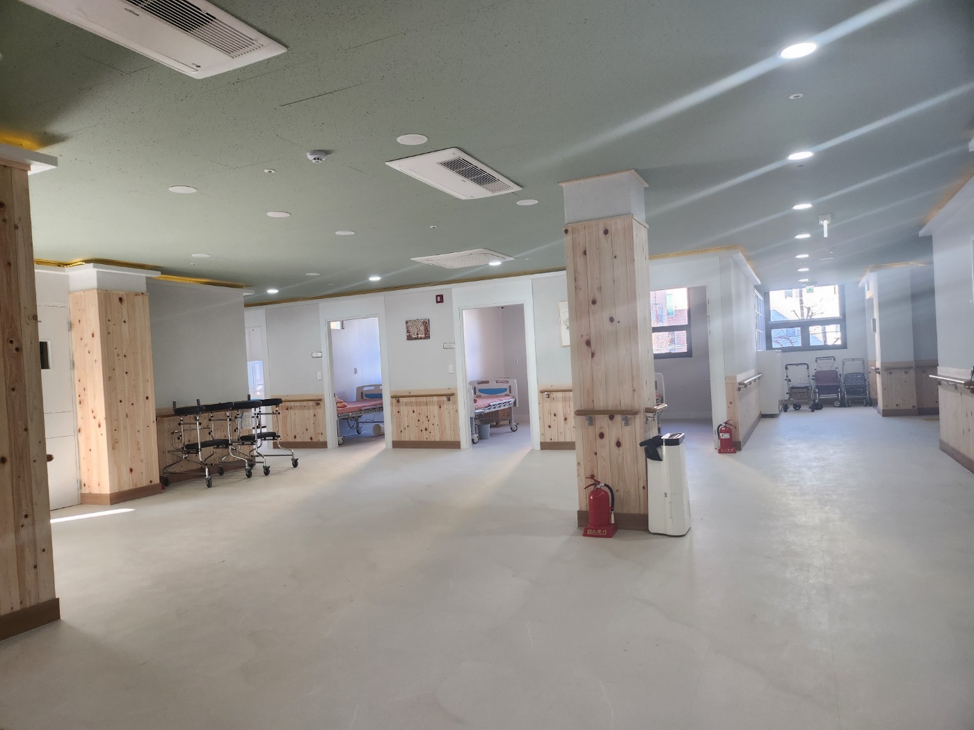 봄실버타운 이미지 6