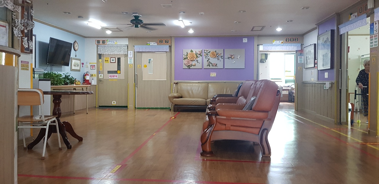 보듬채노인요양공동생활가정 이미지 6
