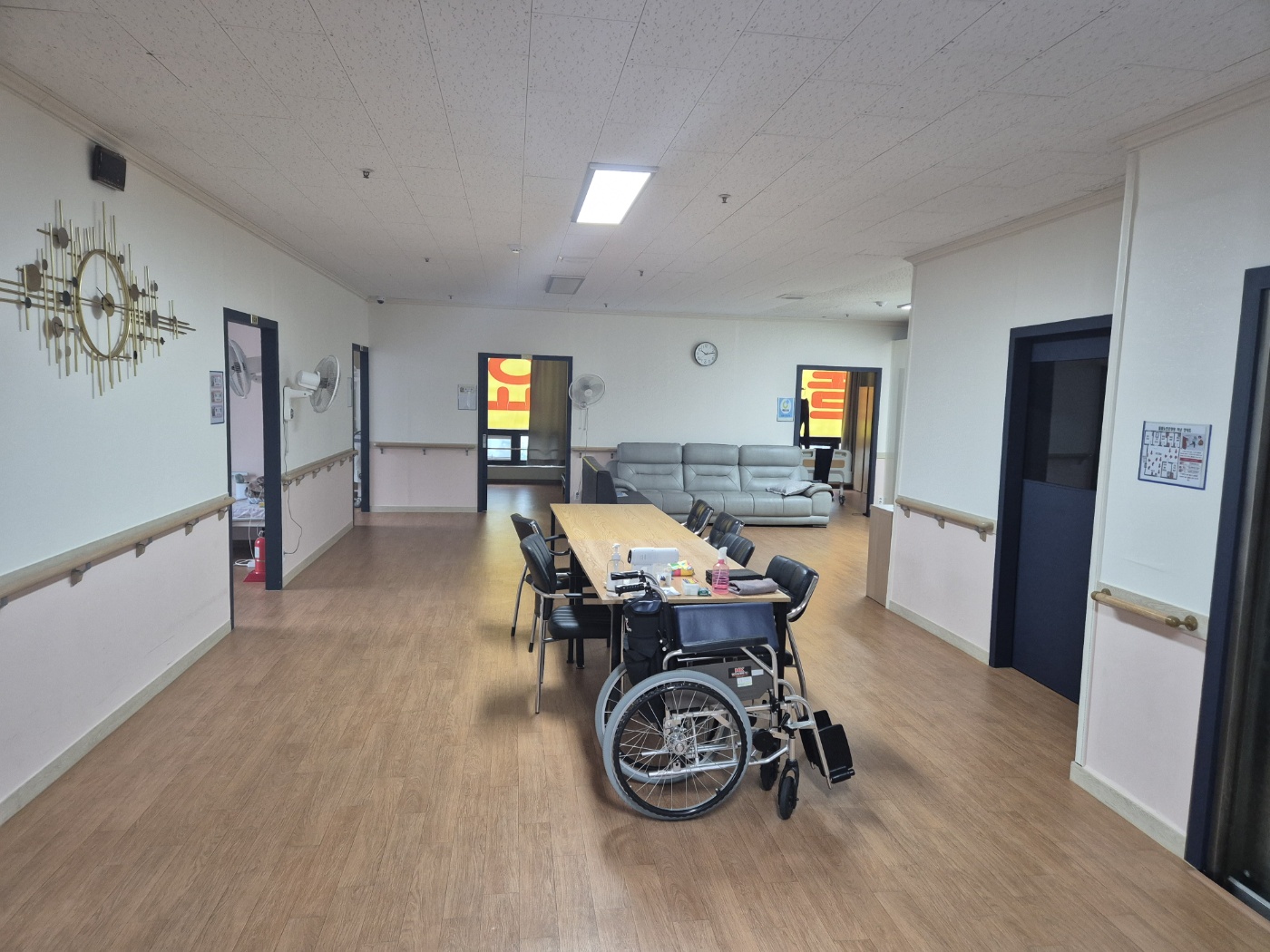 돌봄노인요양원 이미지 3