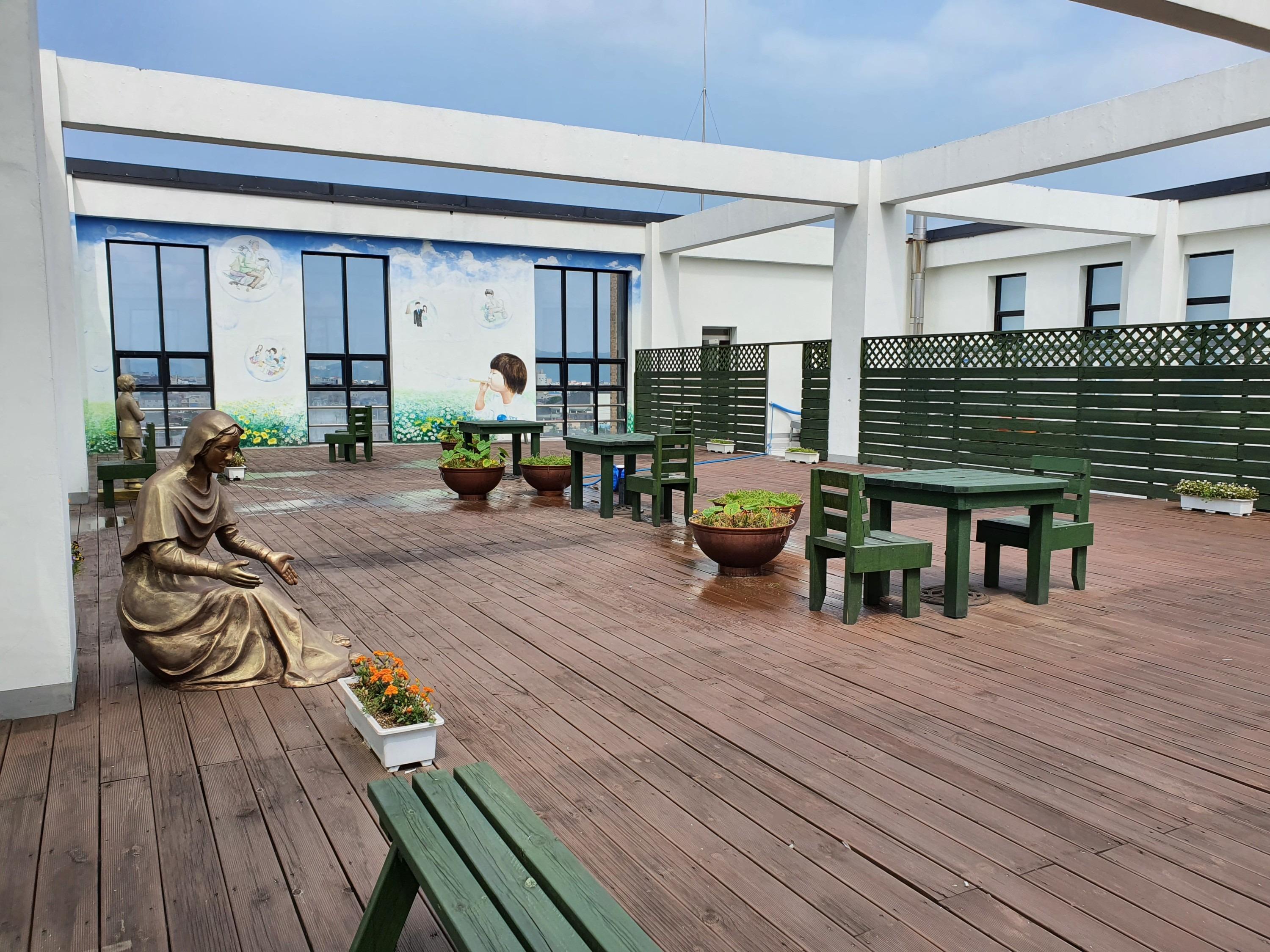 충주카리타스 노인요양원 이미지 2